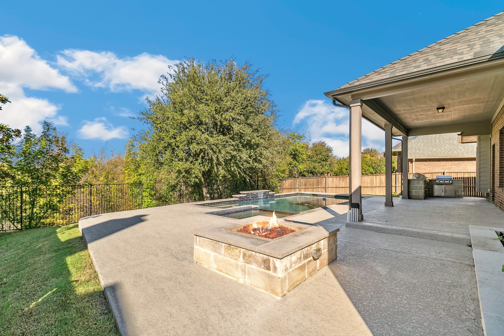 1404 Marshall Creek Road