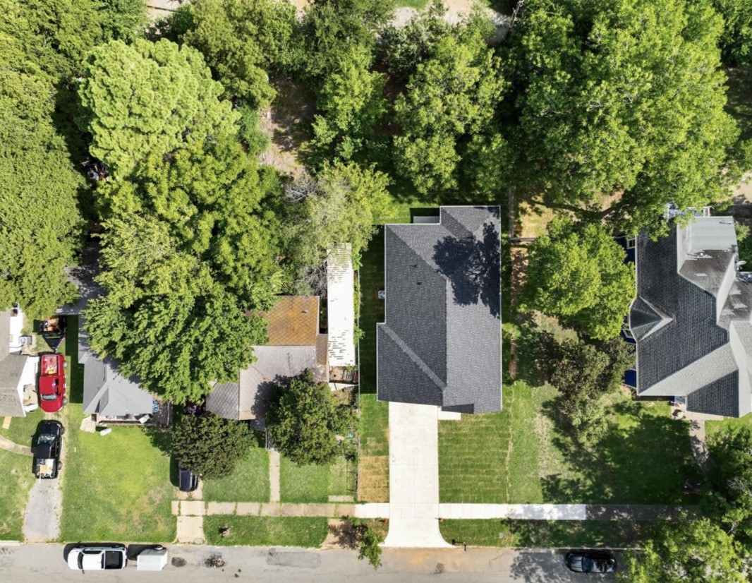 1309 W Sears Street