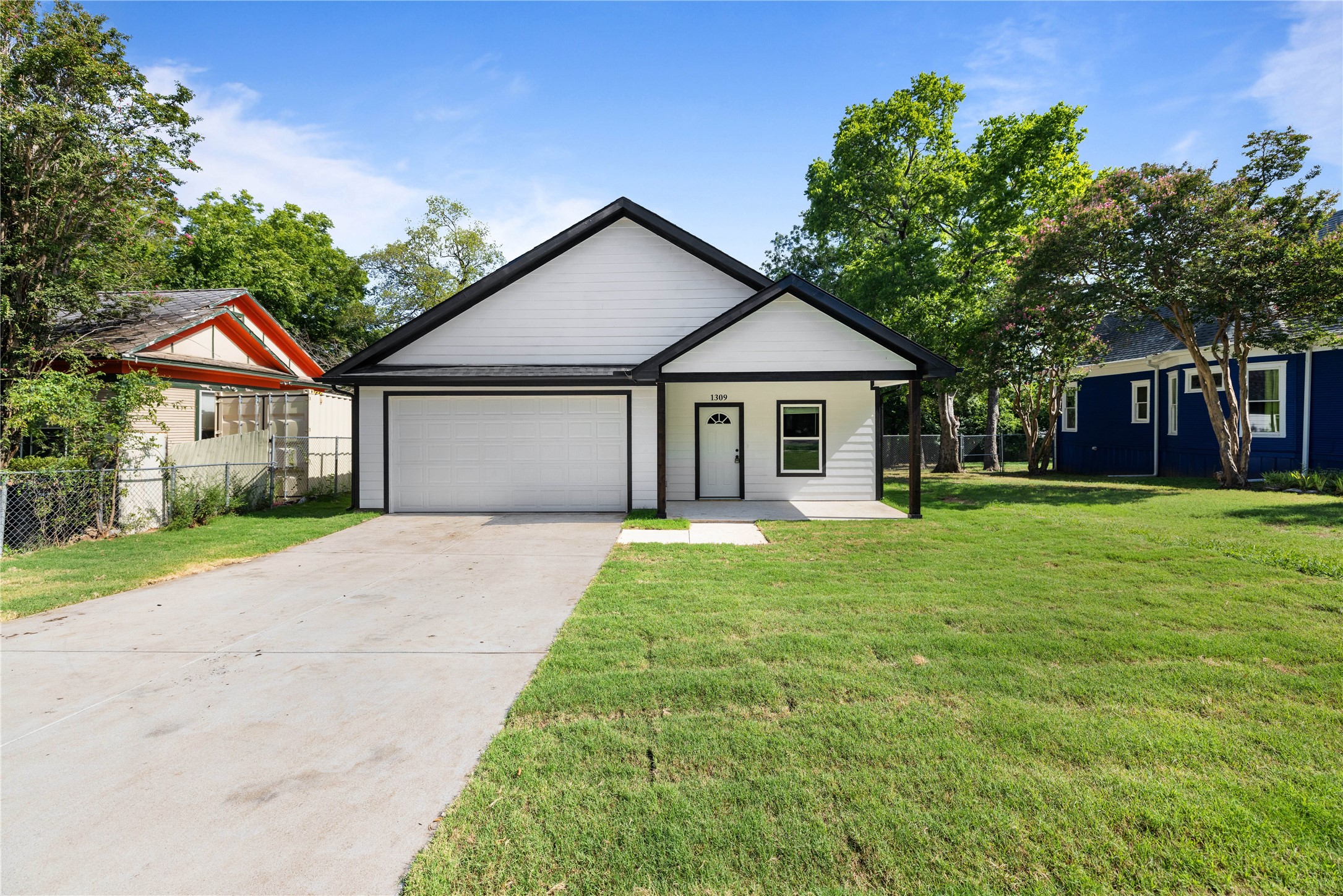 1309 W Sears Street