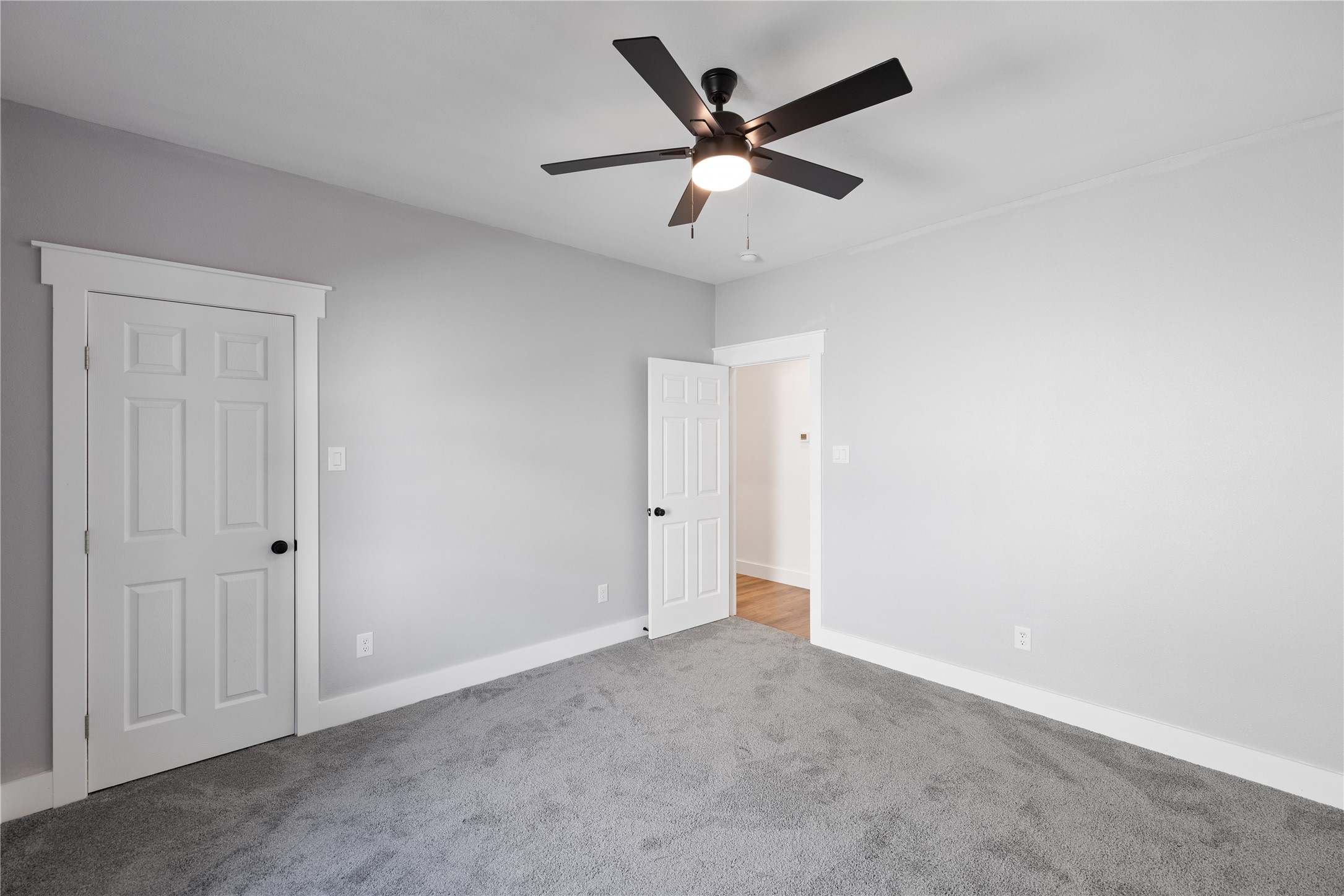 1309 W Sears Street