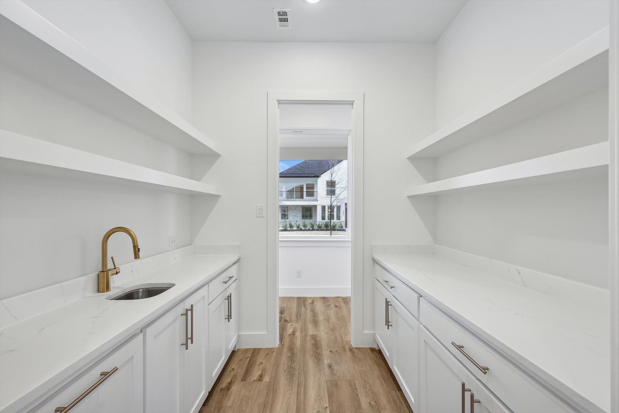 3703 Pilgrims Mews