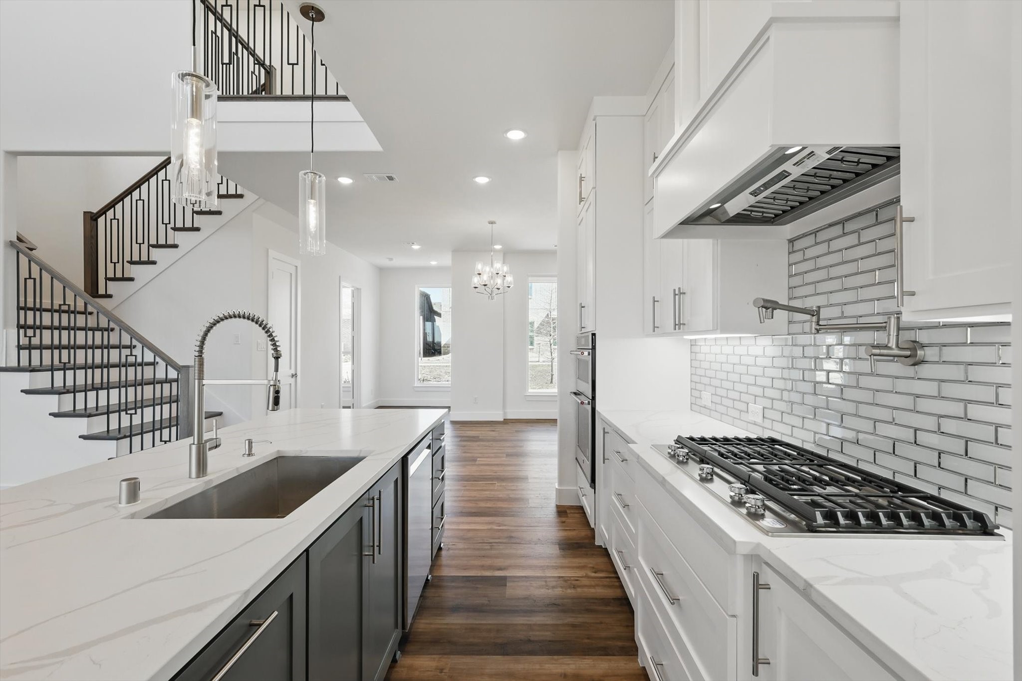 3704 Pardoners Mews