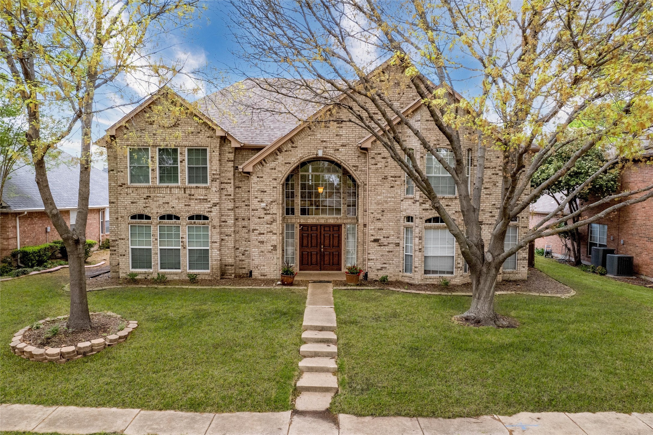 733 Autumn Oaks Drive