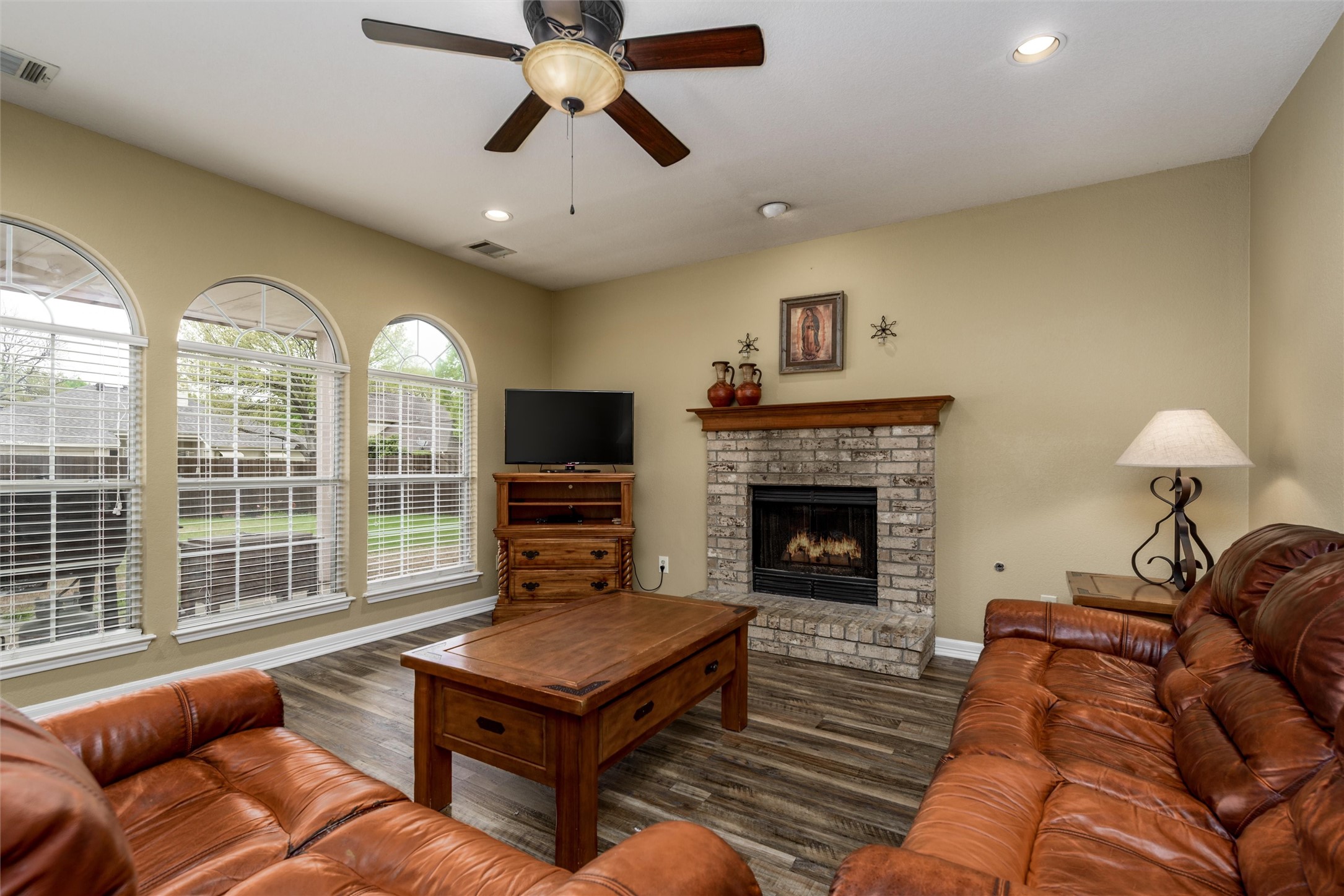 733 Autumn Oaks Drive