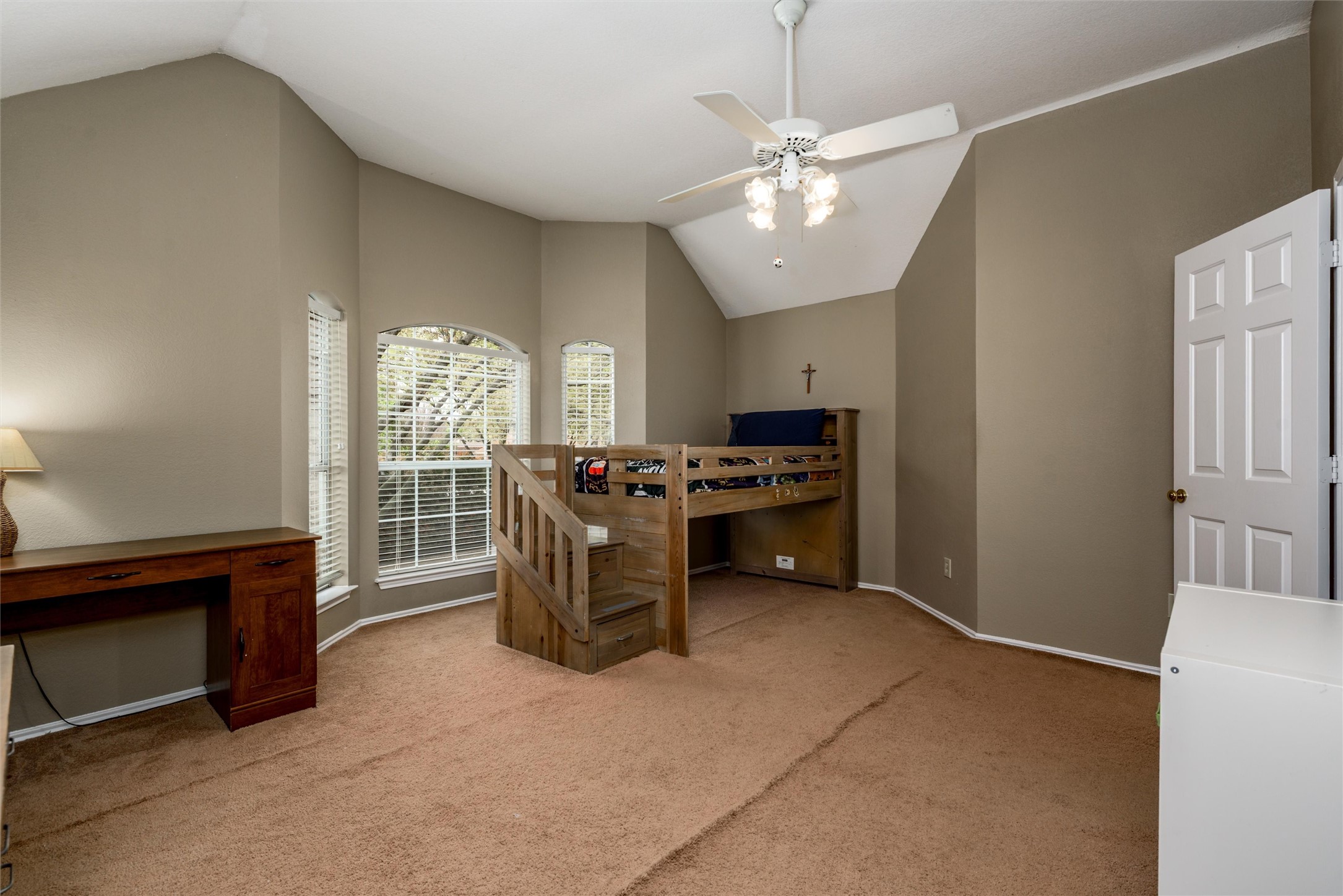 733 Autumn Oaks Drive