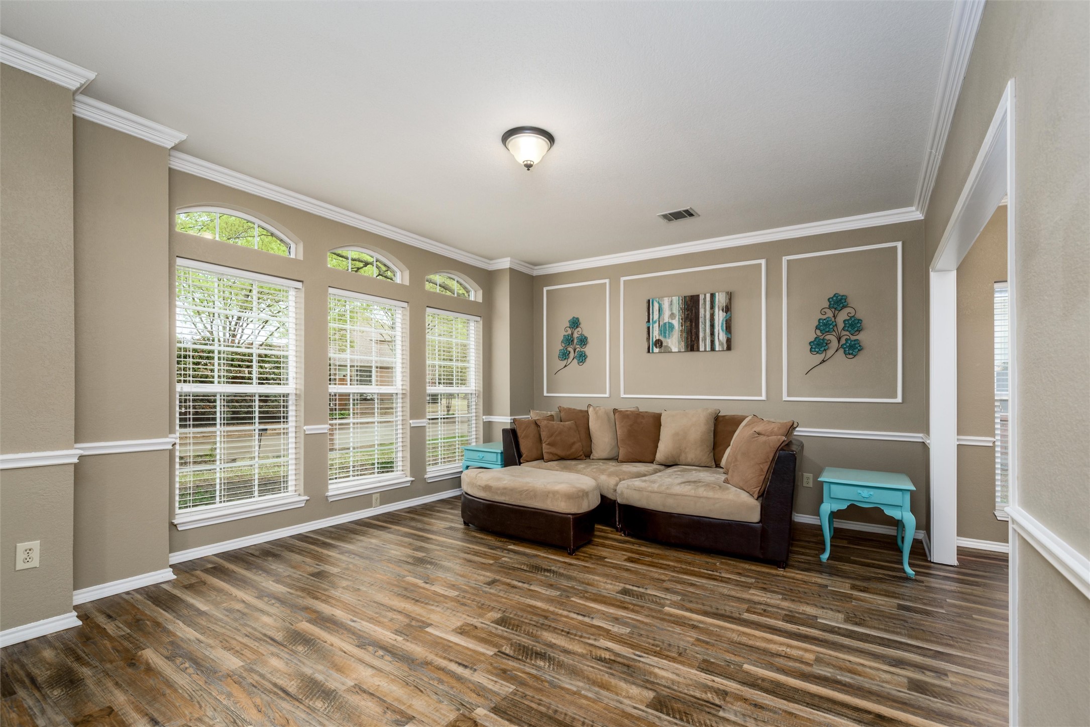 733 Autumn Oaks Drive