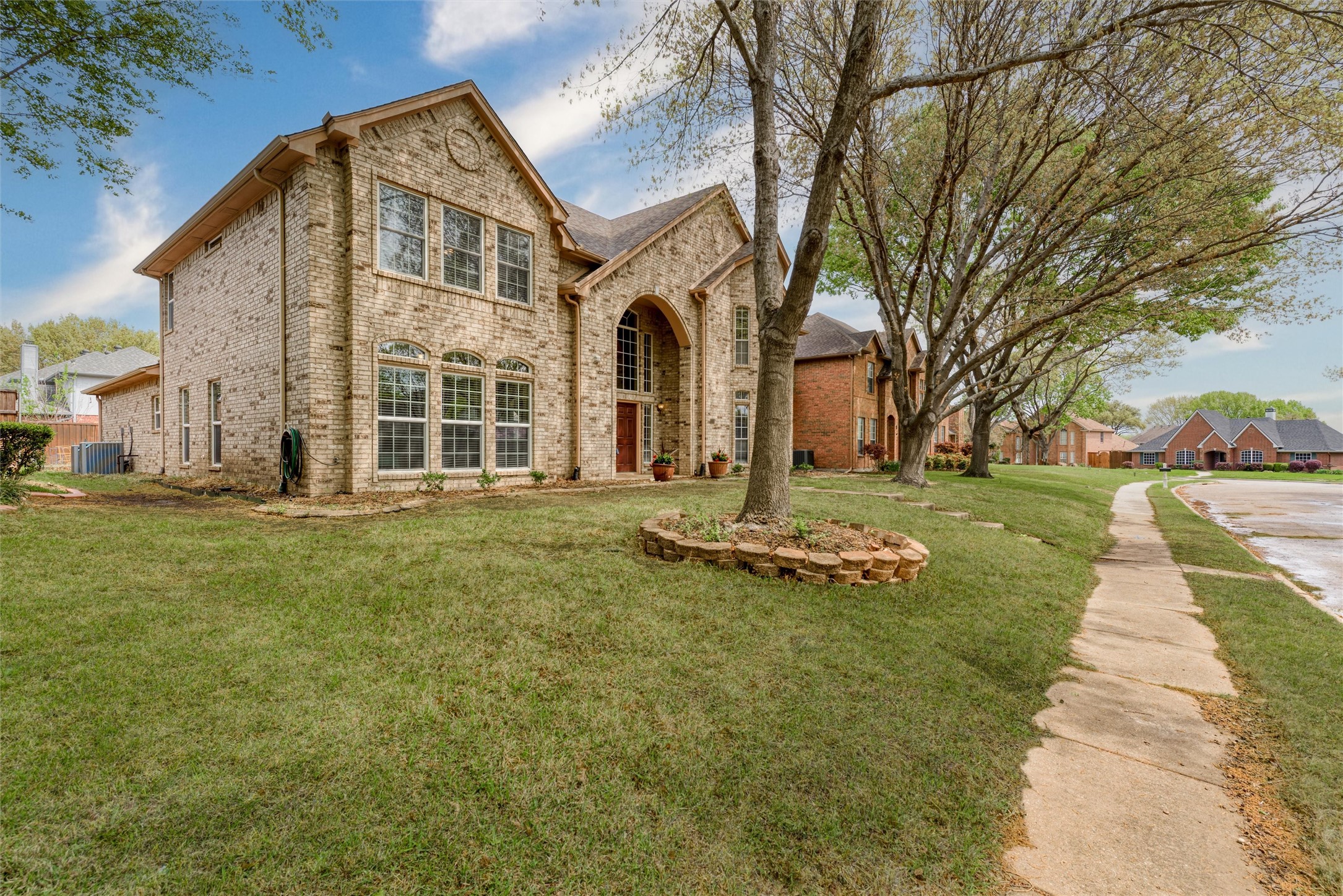 733 Autumn Oaks Drive