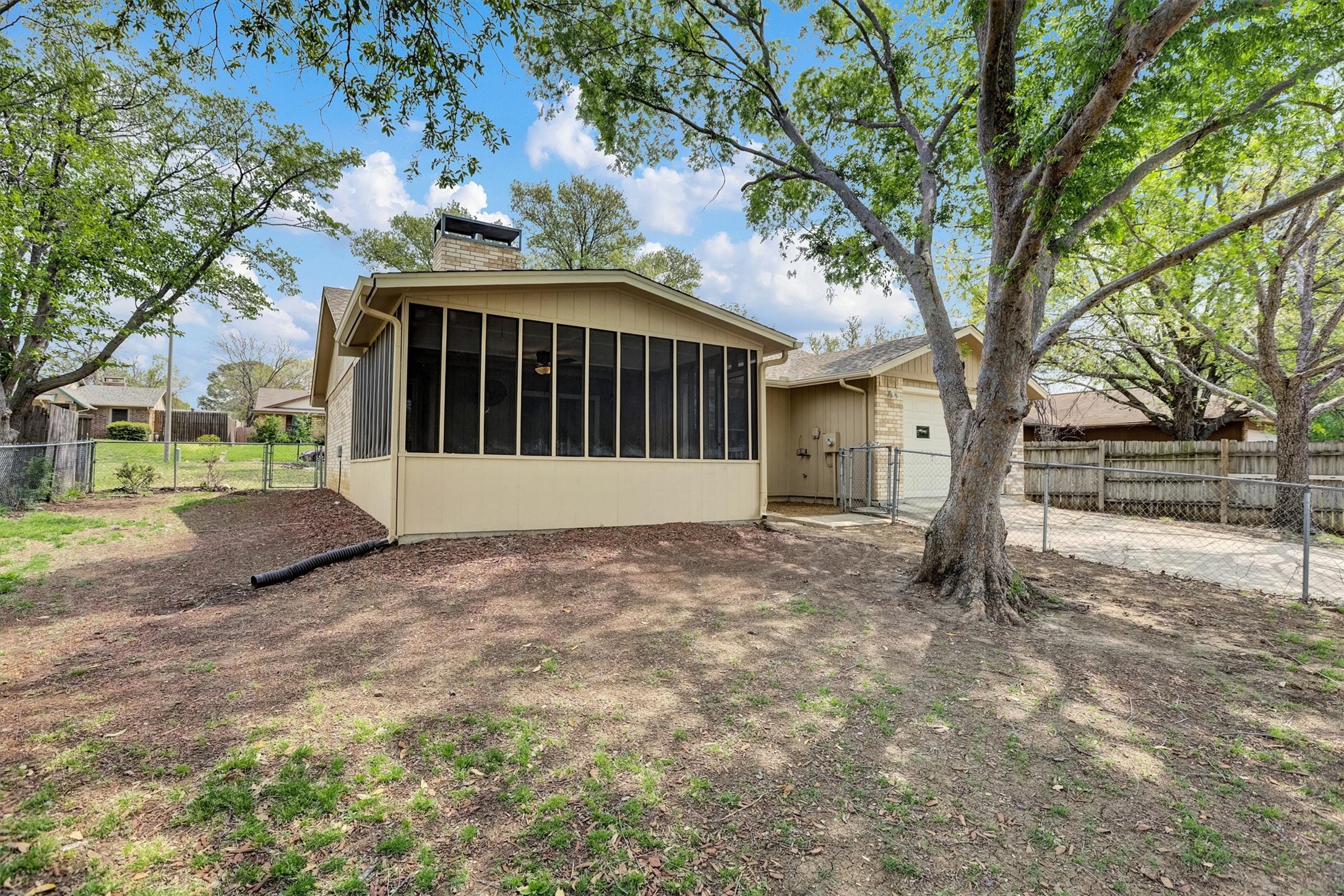 2102 Azalea Street