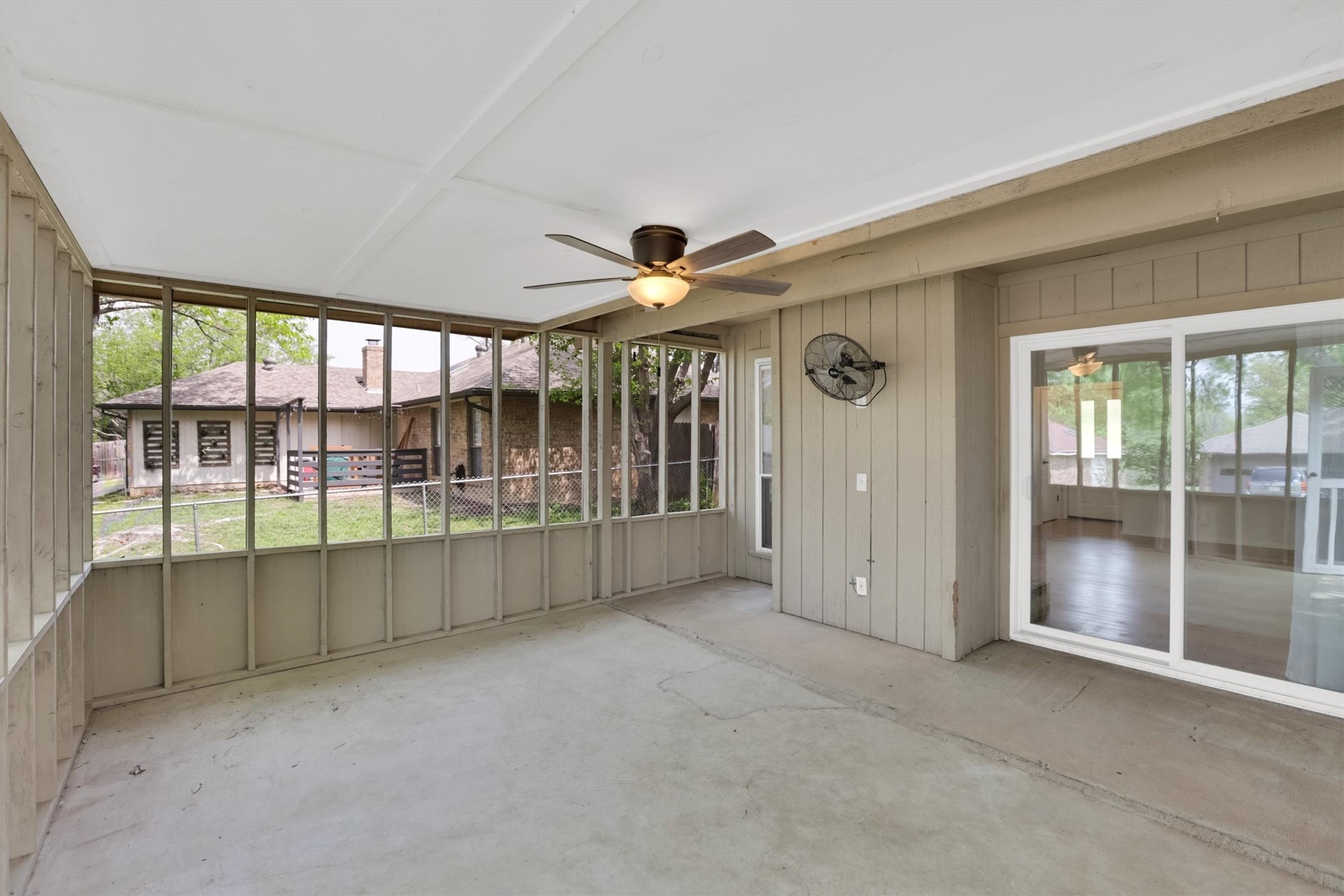 2102 Azalea Street