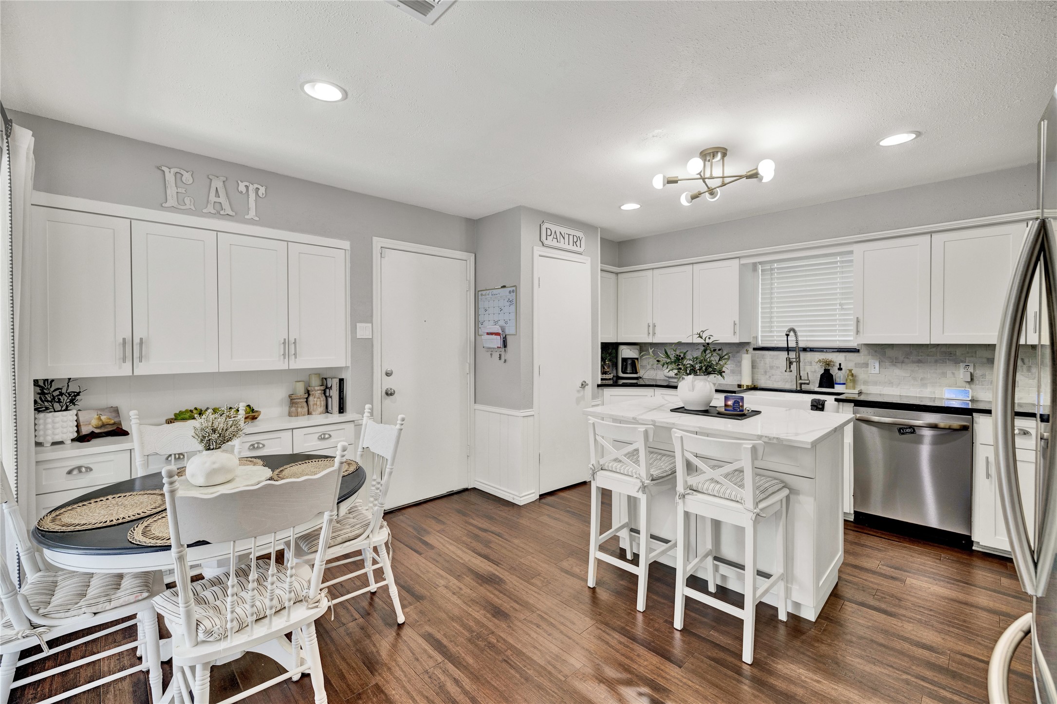 7004 Allview Lane