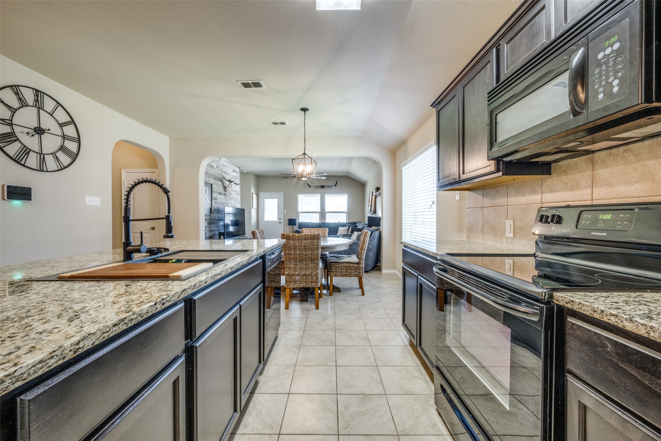 412 Saratoga Drive