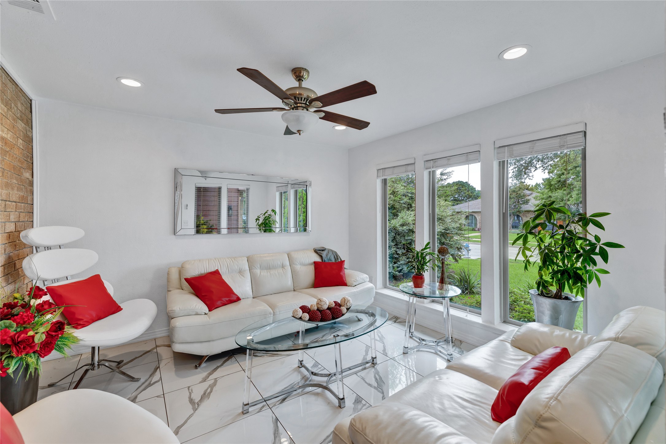 2316 Tamarisk Lane