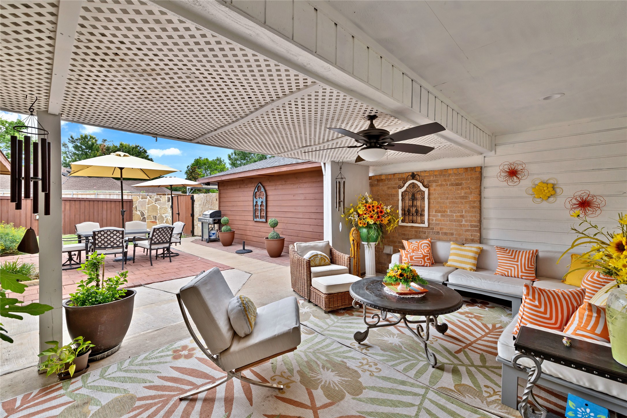 2316 Tamarisk Lane