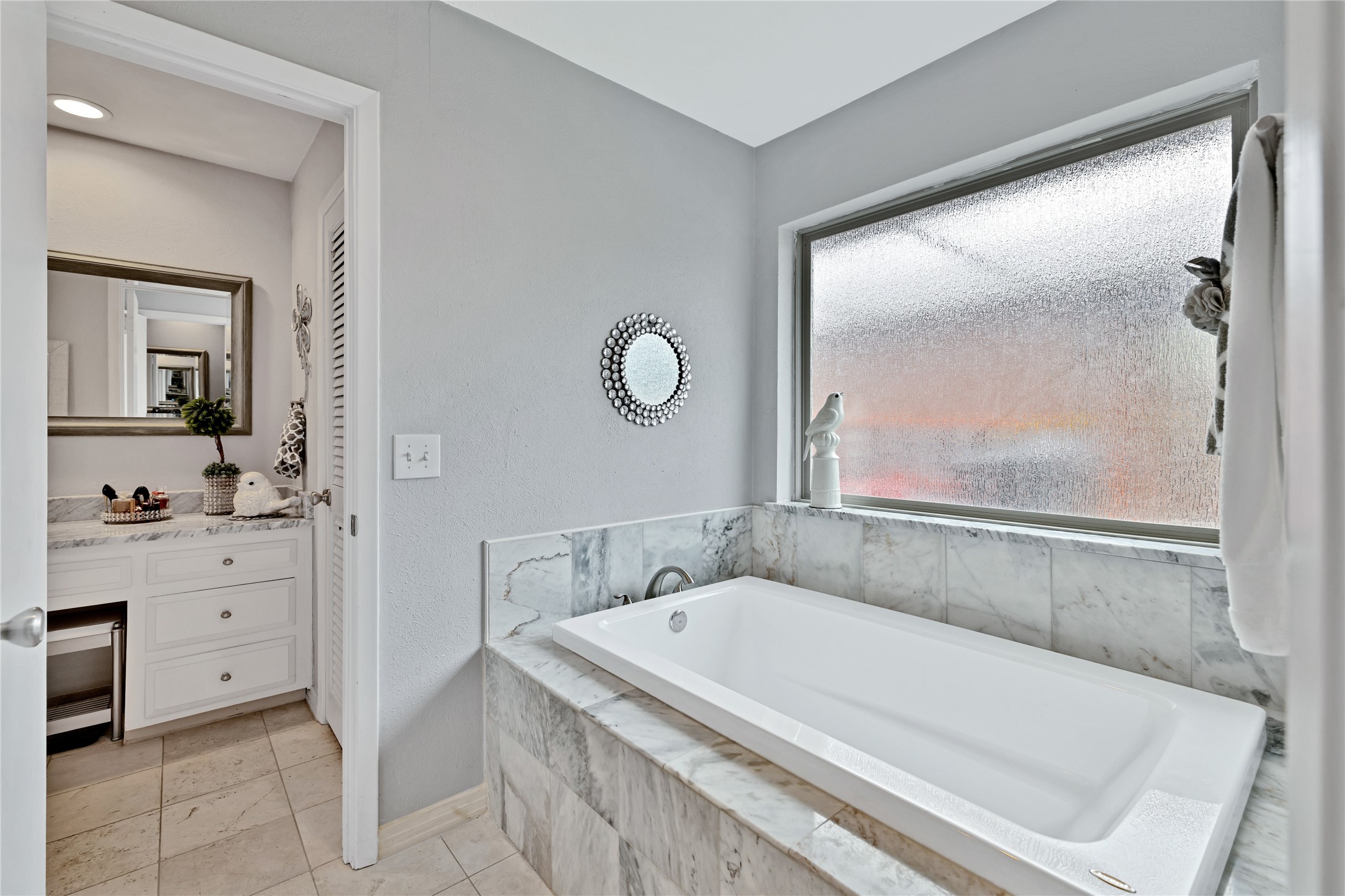 2316 Tamarisk Lane