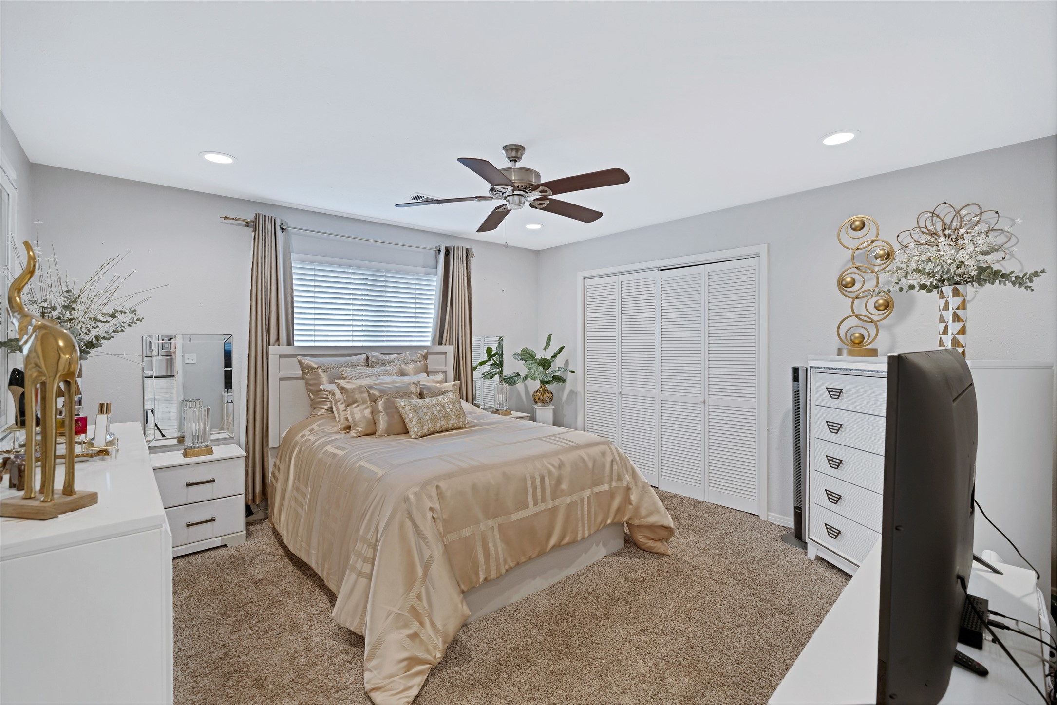 2316 Tamarisk Lane