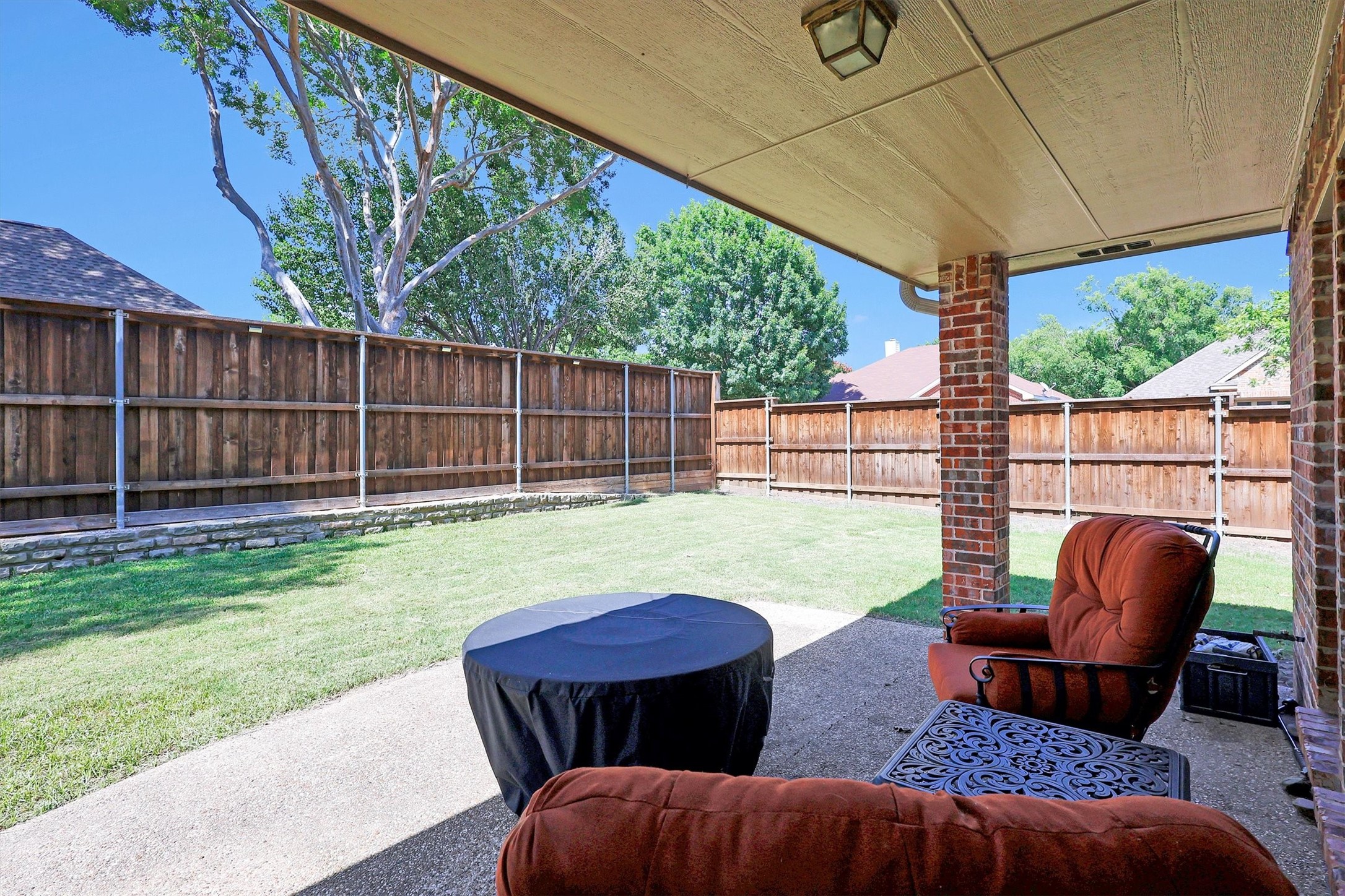 3202 W Valley Circle