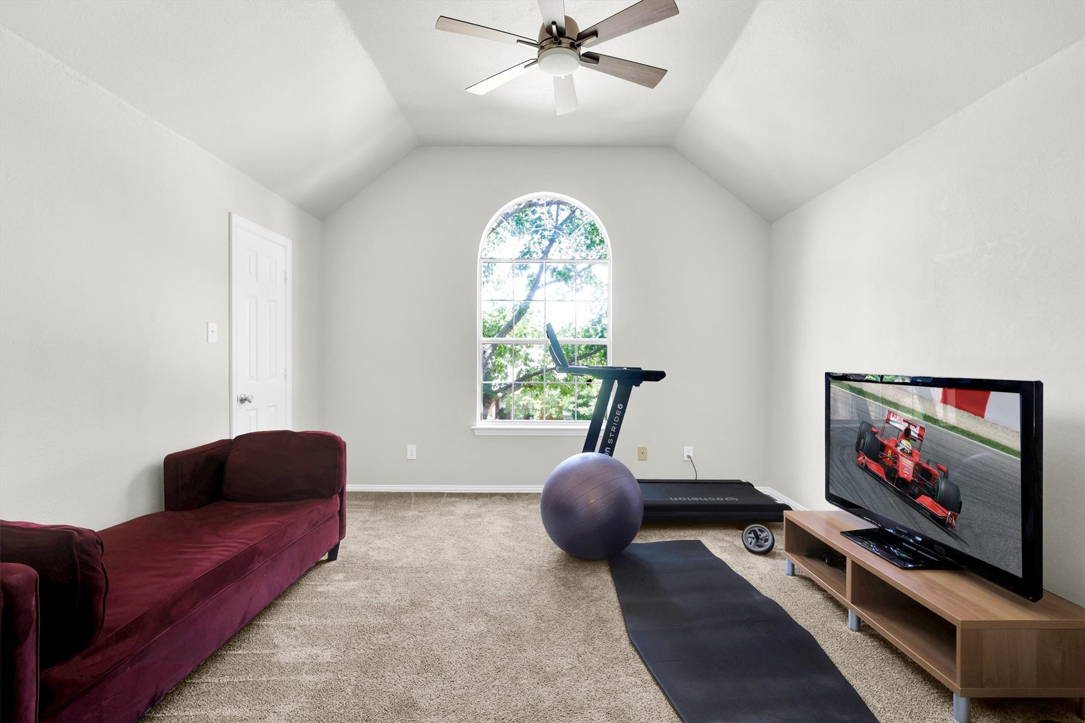 3202 W Valley Circle