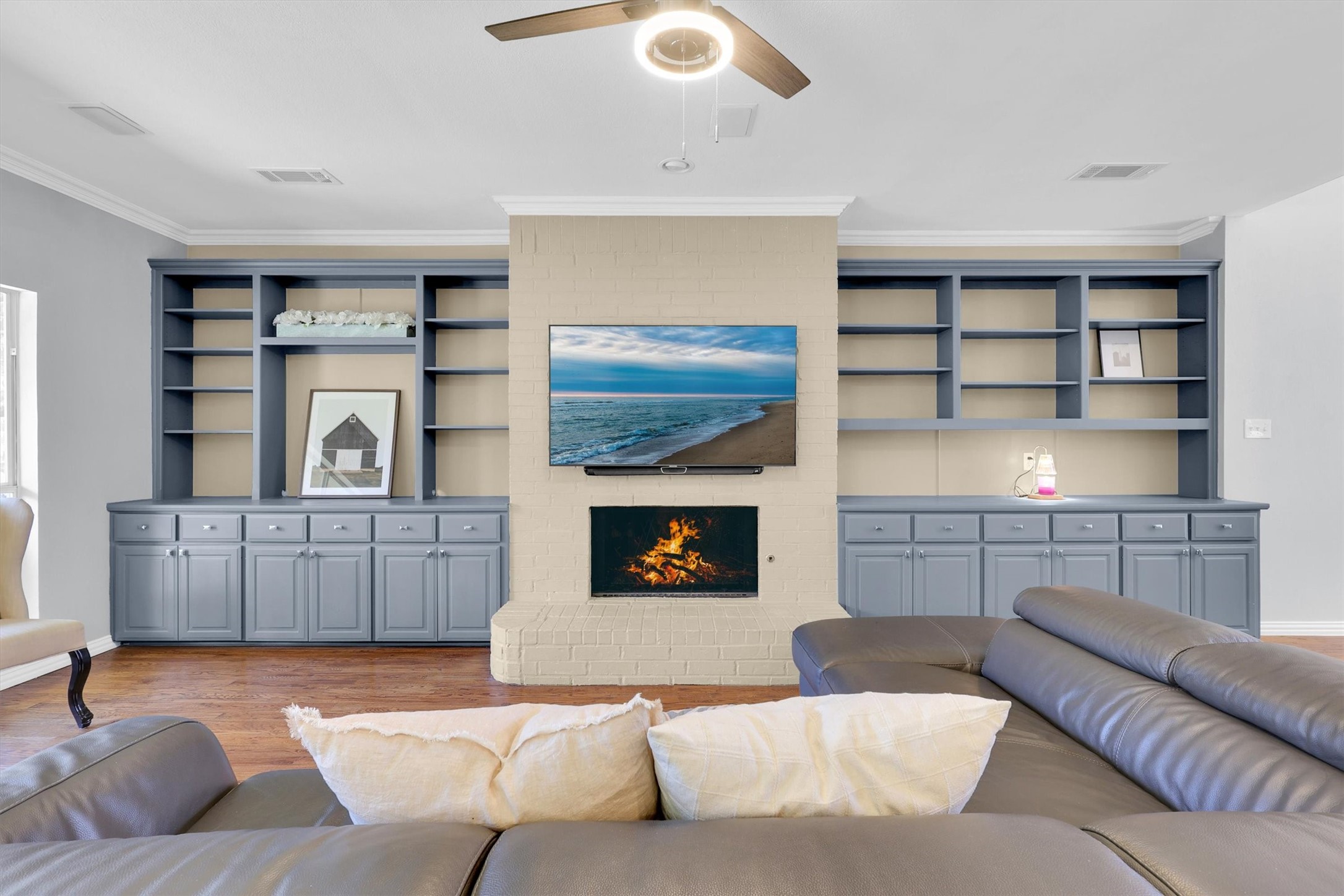 3202 W Valley Circle