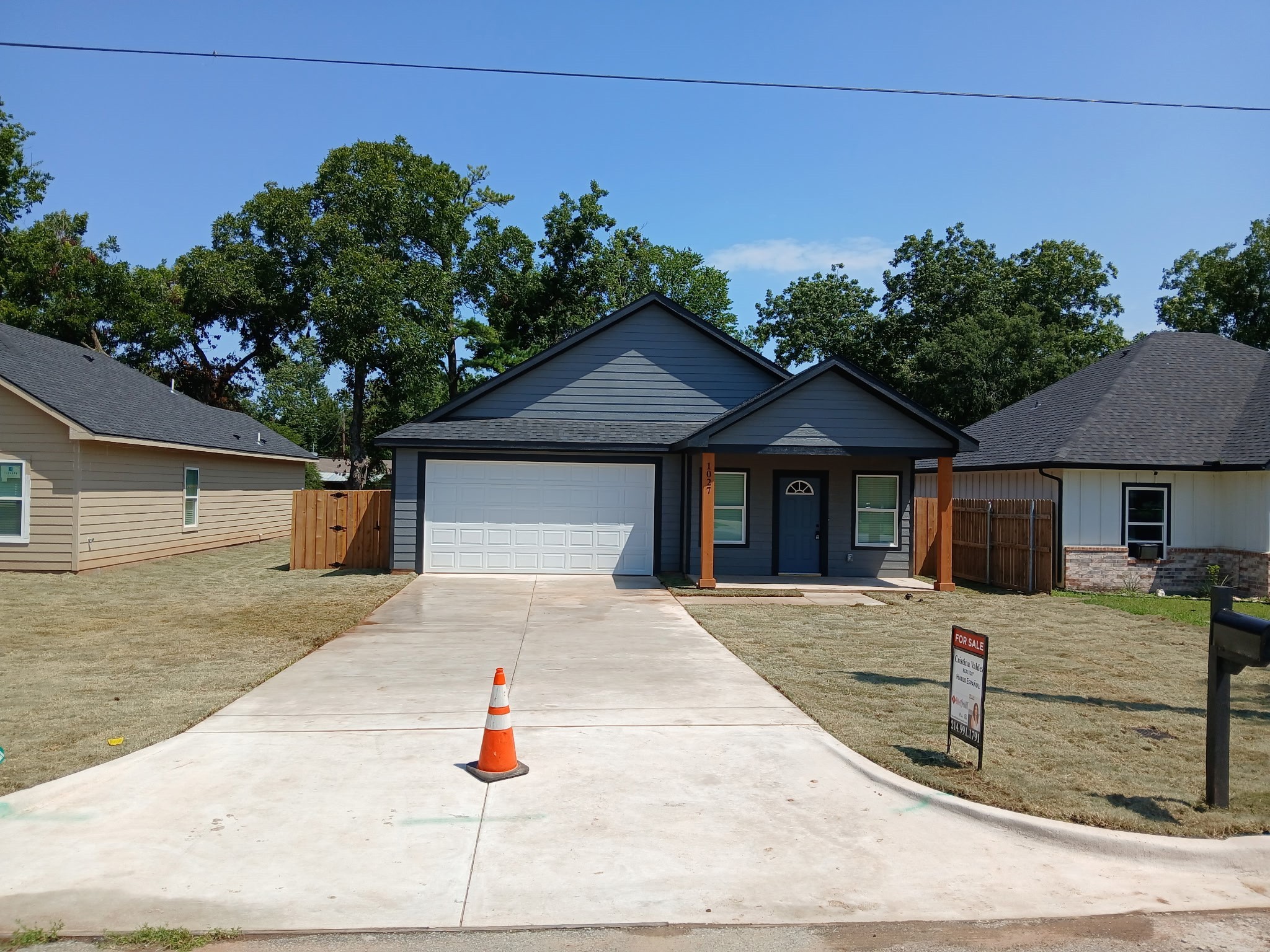 1027 W Coffin Street