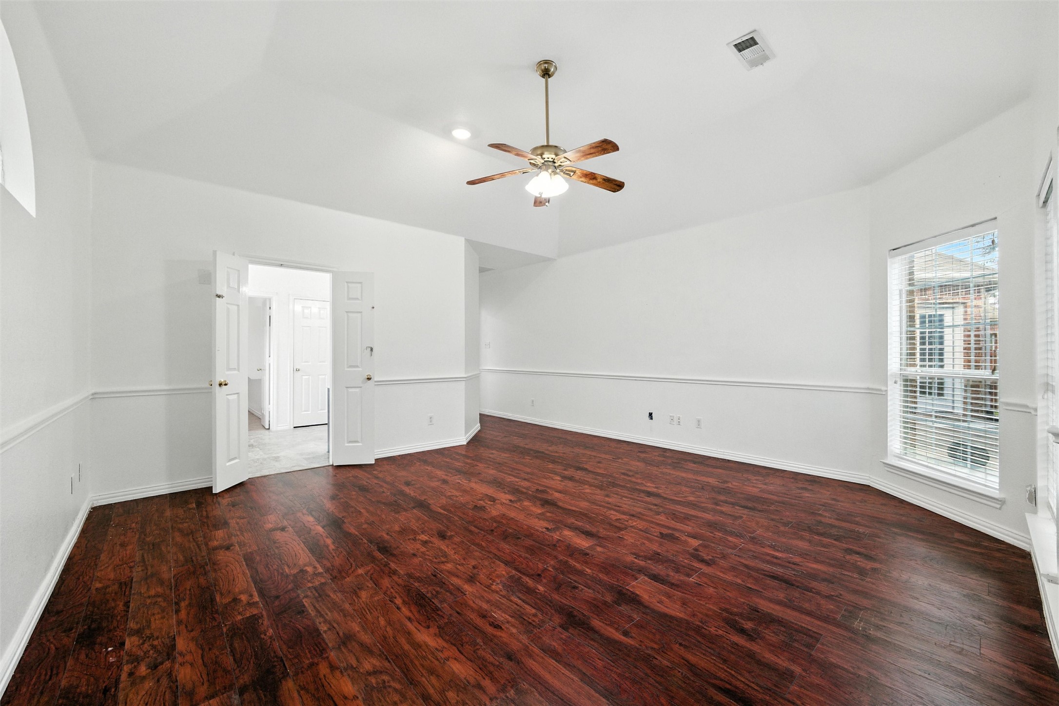 1016 Hyannis Street