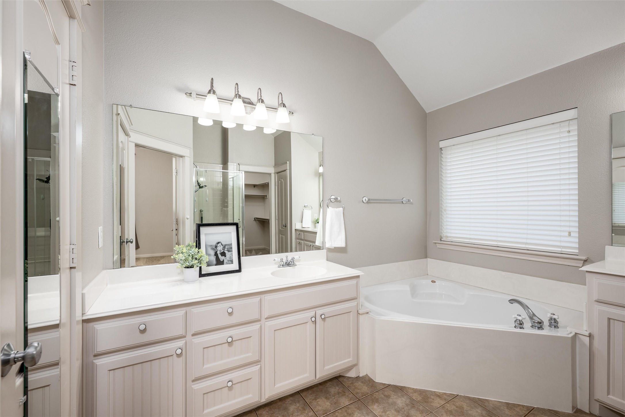 1809 Buckingham Street