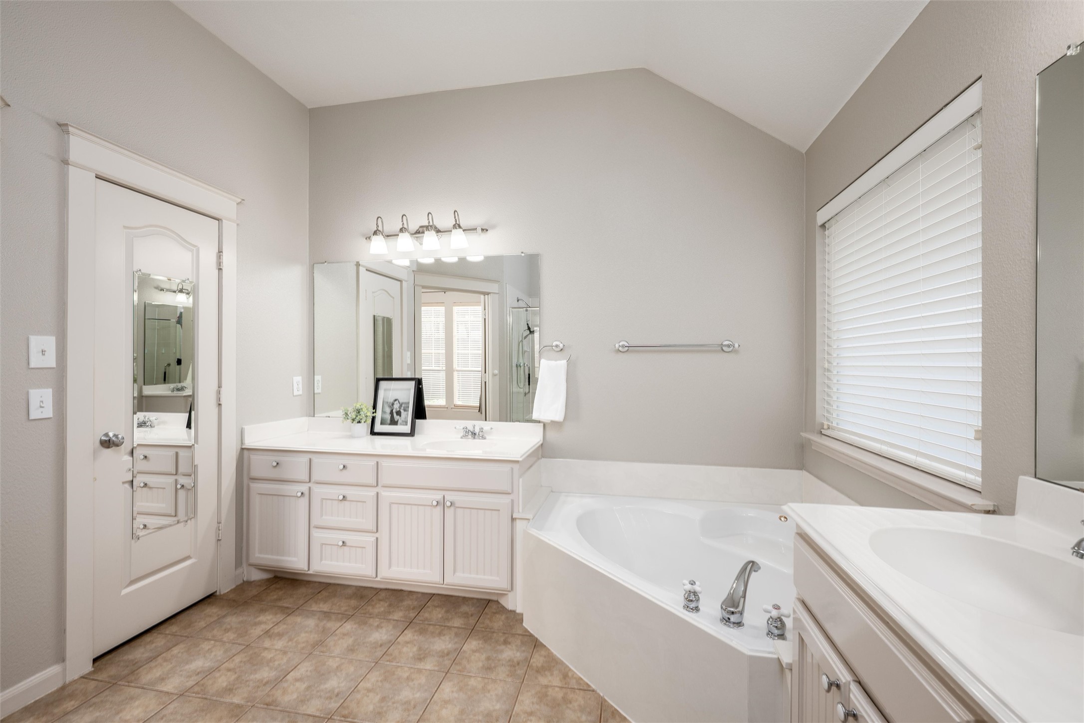 1809 Buckingham Street