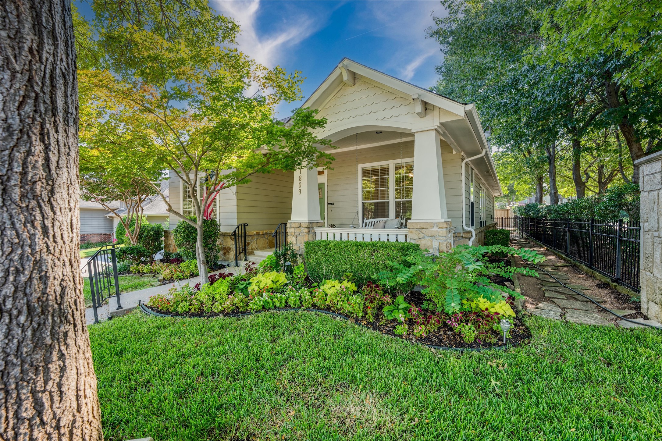 1809 Buckingham Street