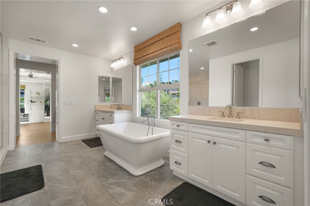 1552 Sunset View Dr