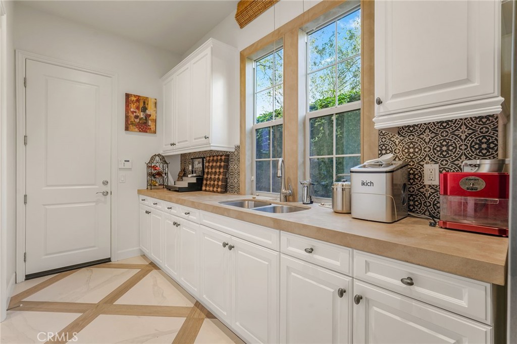 1552 Sunset View Dr