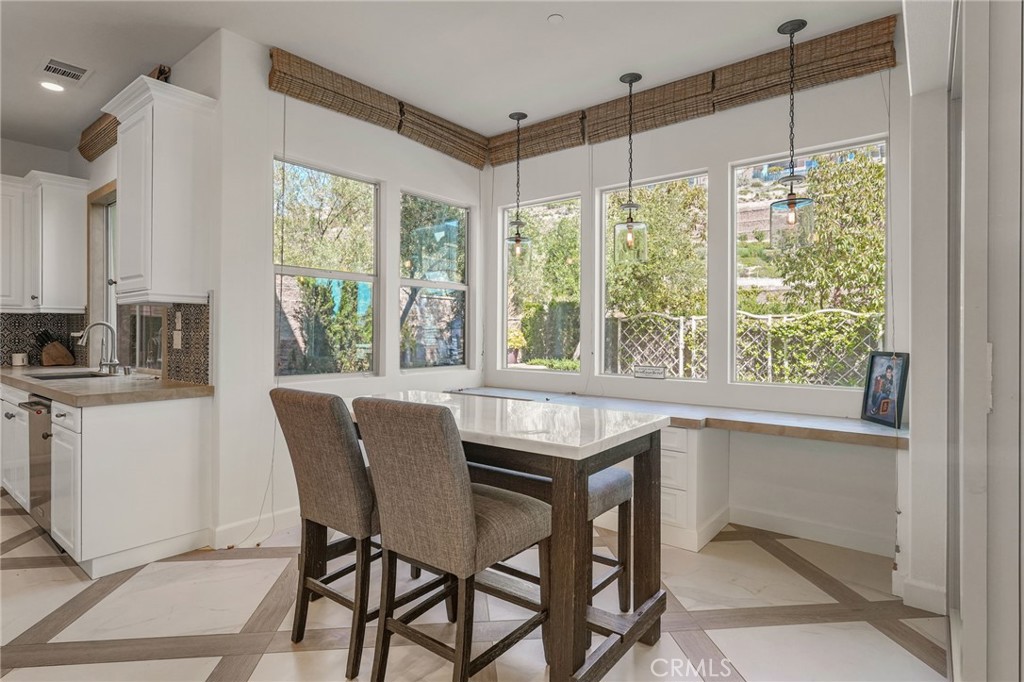 1552 Sunset View Dr