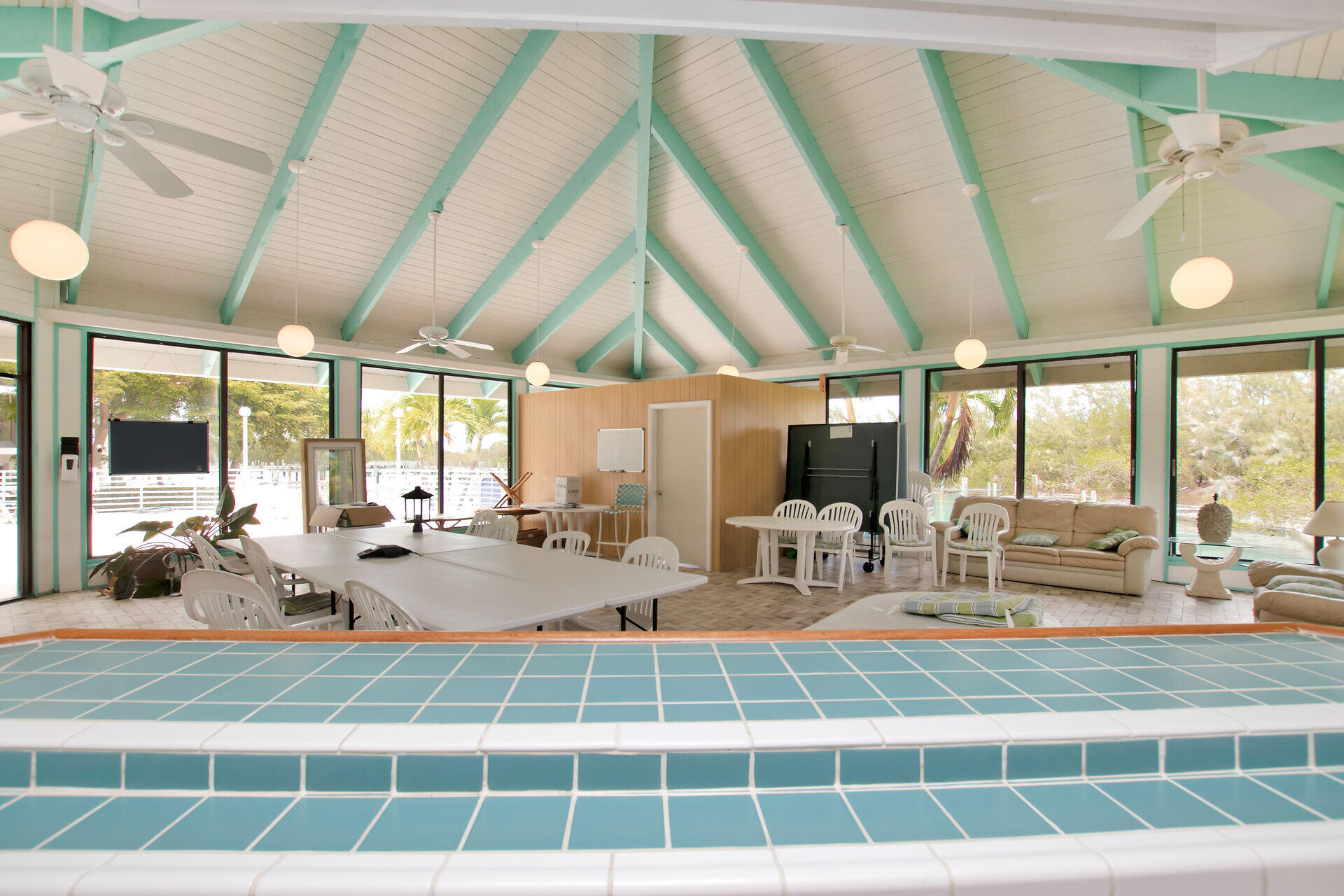 6204 Gulf Of Mexico Boulevard Unit: 204