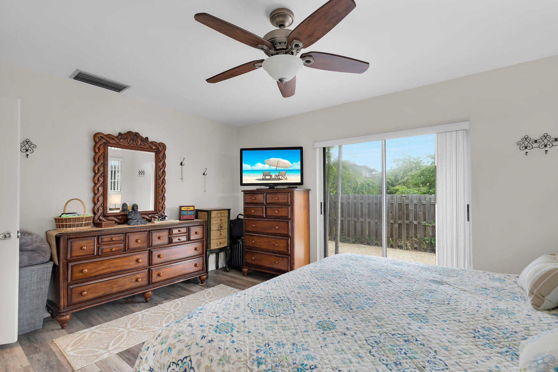 1103 S Indies Drive