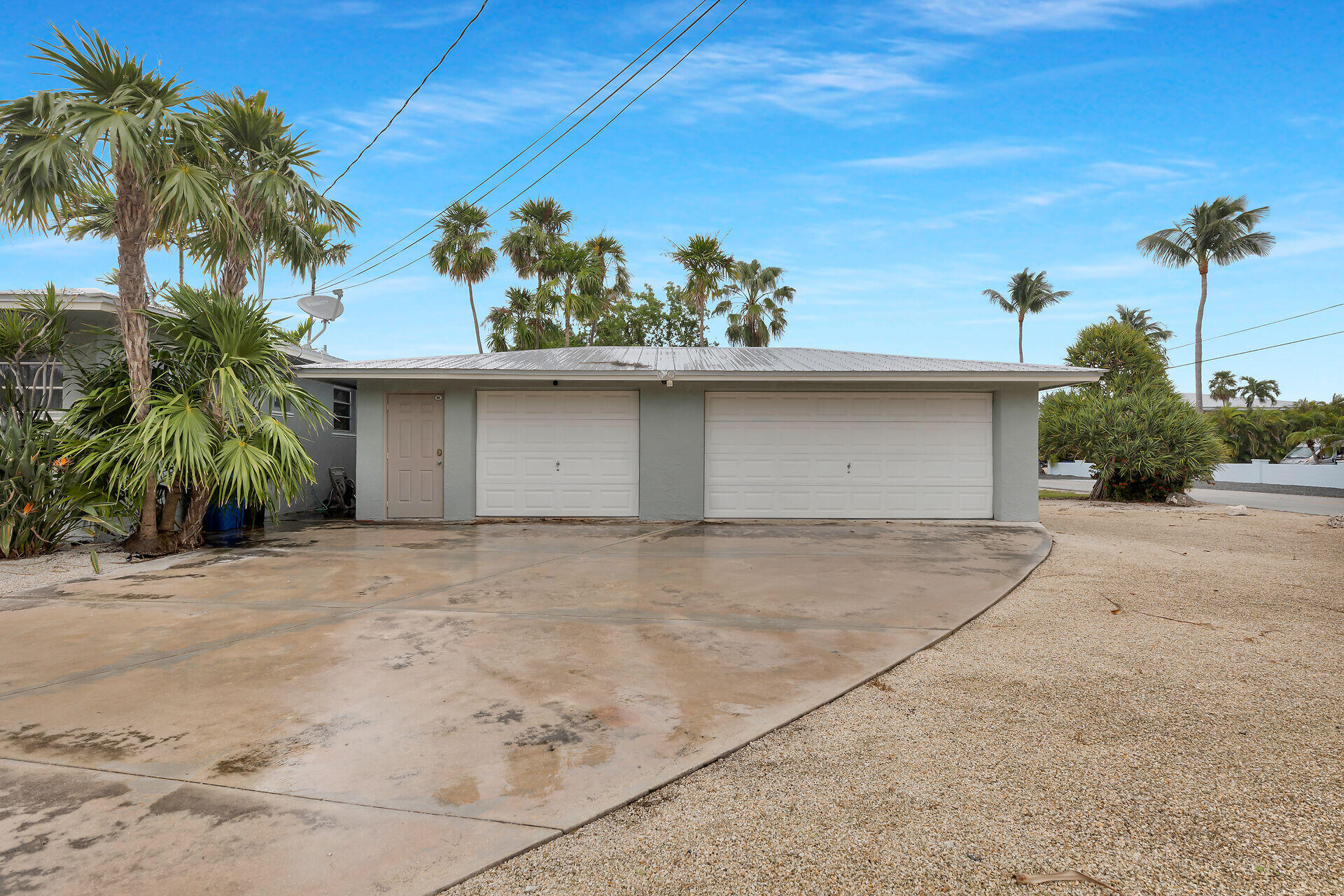1103 S Indies Drive
