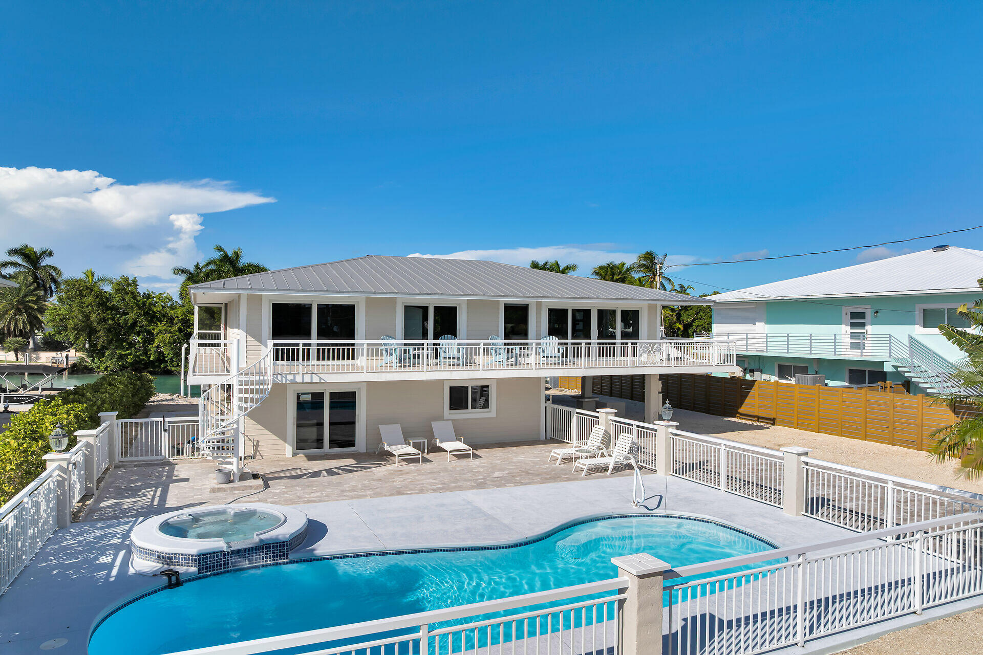 230 W Seaview Drive