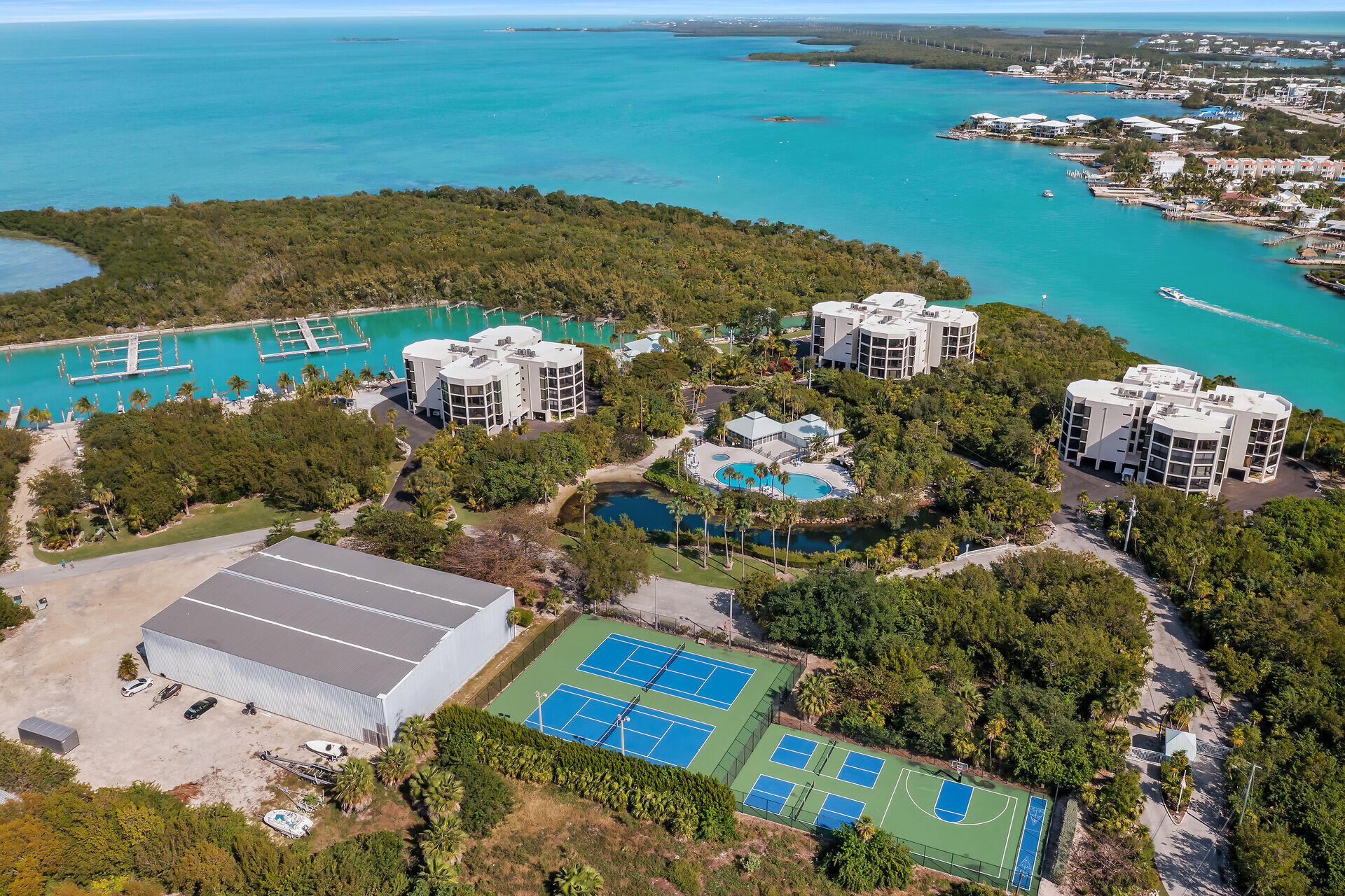 6204 Gulf Of Mexico Boulevard Unit: 204