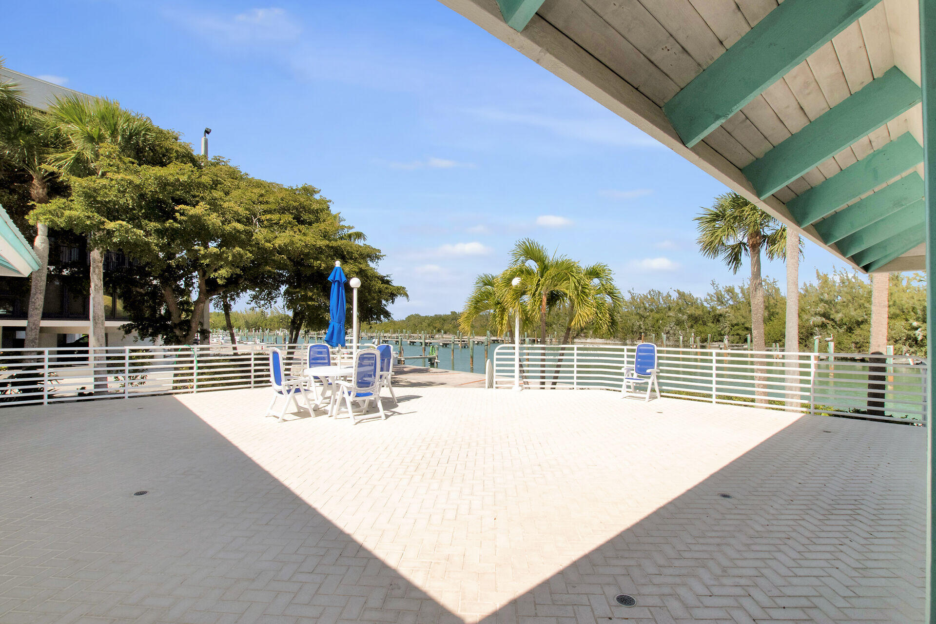 6204 Gulf Of Mexico Boulevard Unit: 204