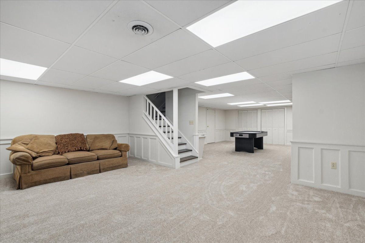 85 W Mallard Lane