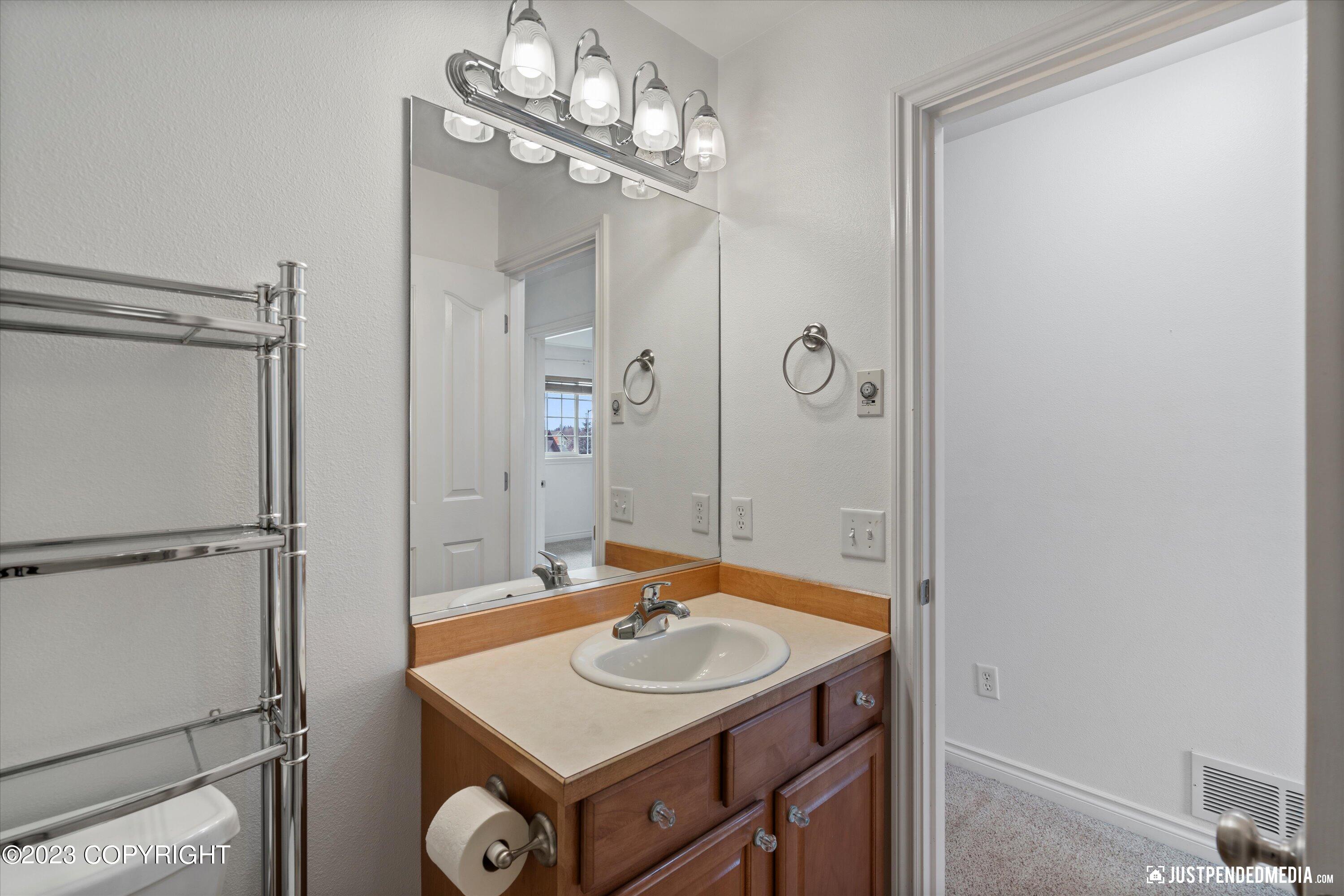 5605 Yukon Charlie Loop