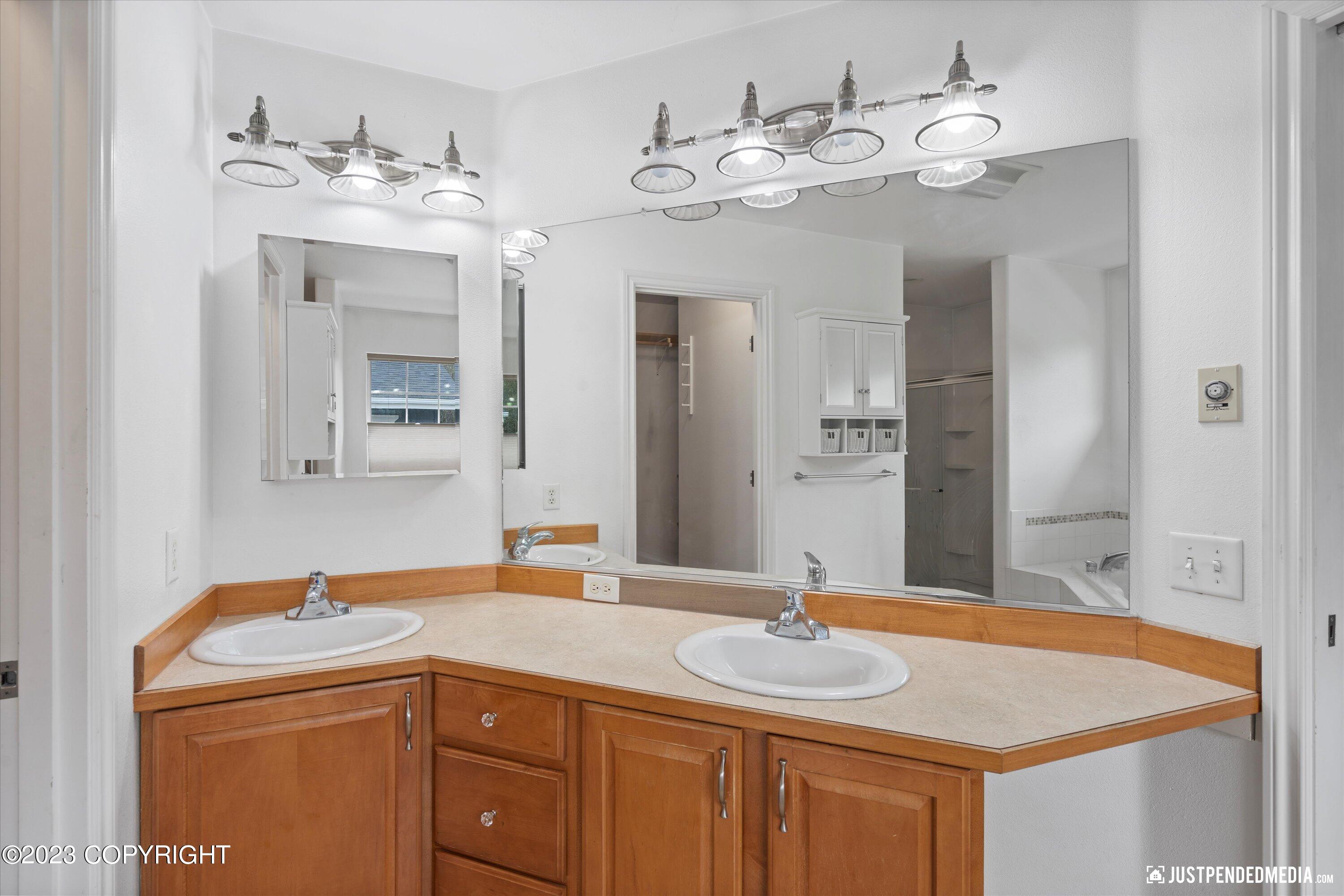 5605 Yukon Charlie Loop