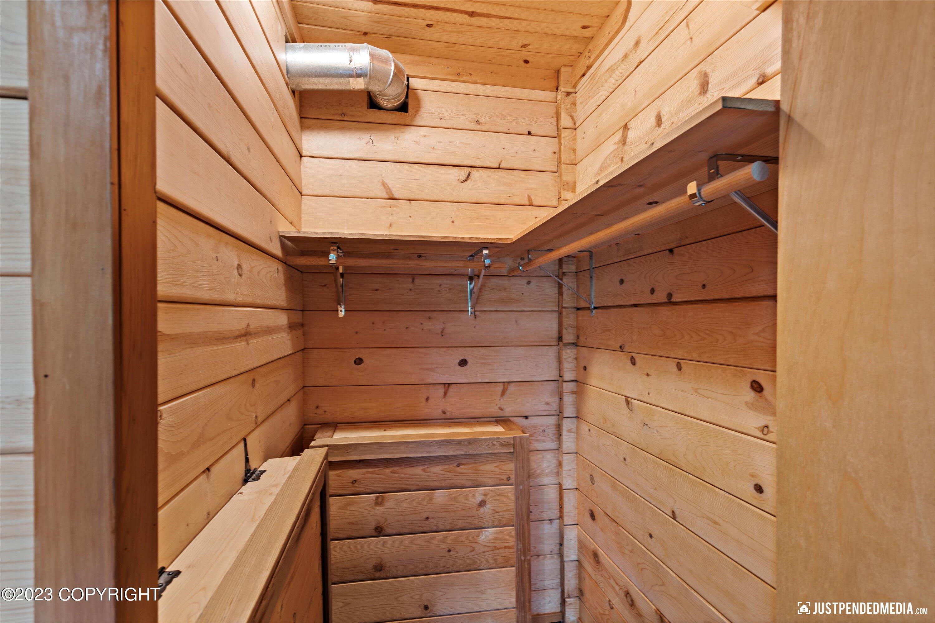 6841 Potter Heights Drive