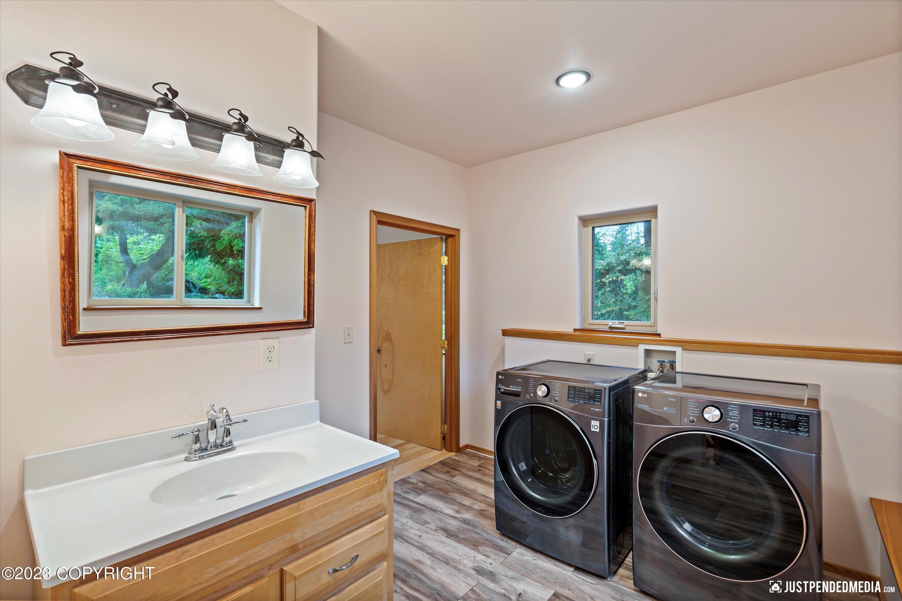 6841 Potter Heights Drive