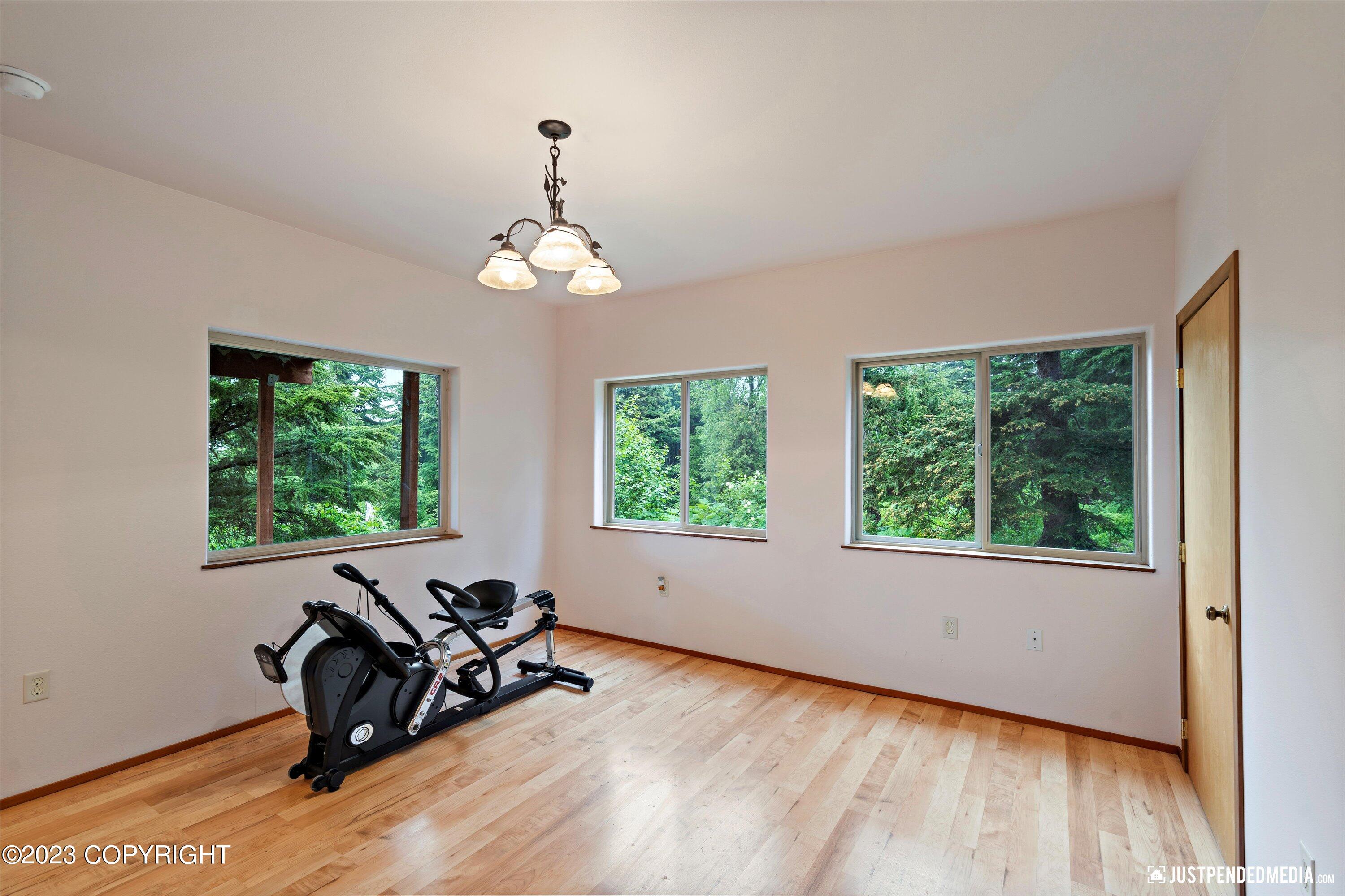 6841 Potter Heights Drive