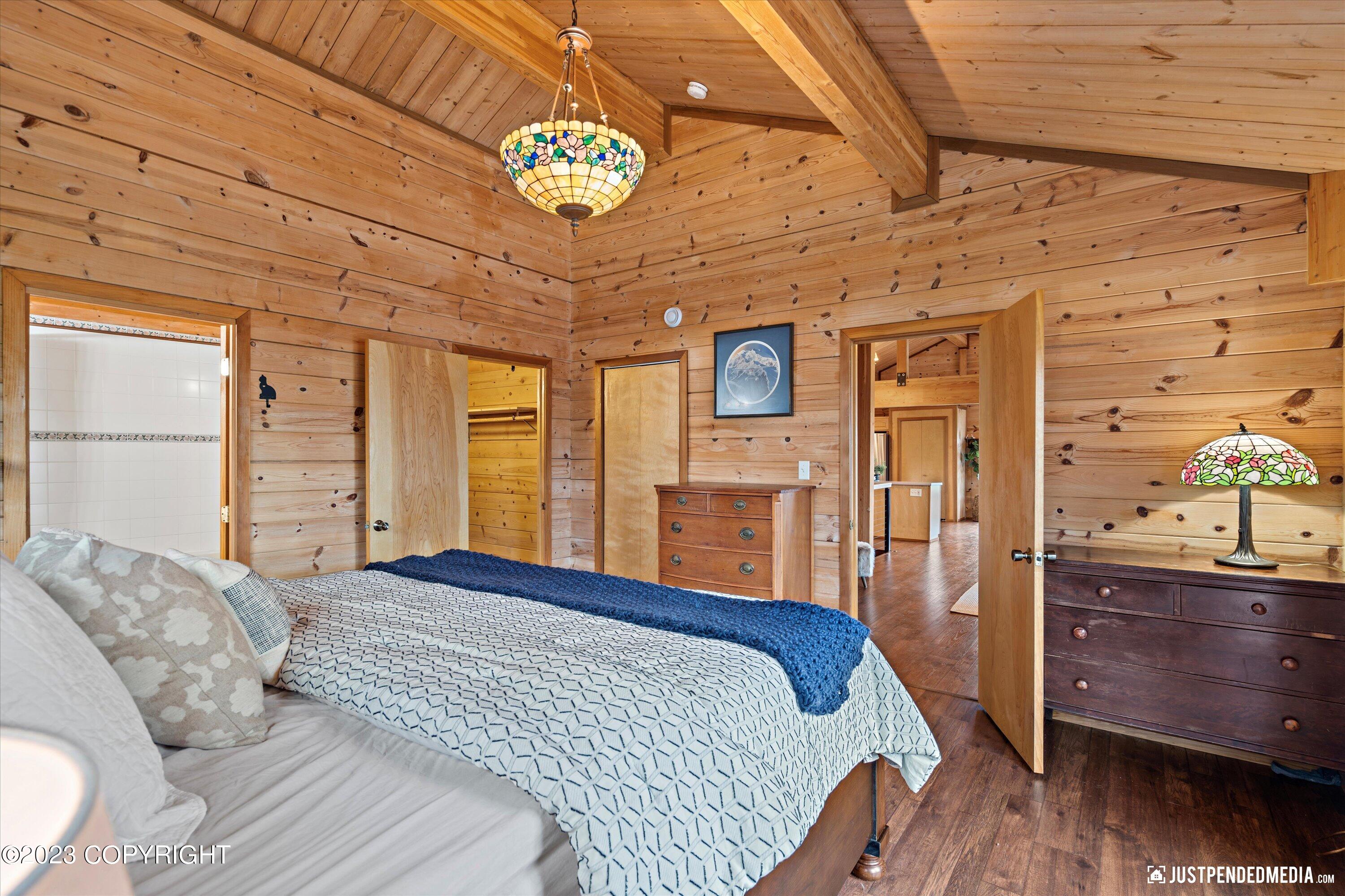 6841 Potter Heights Drive