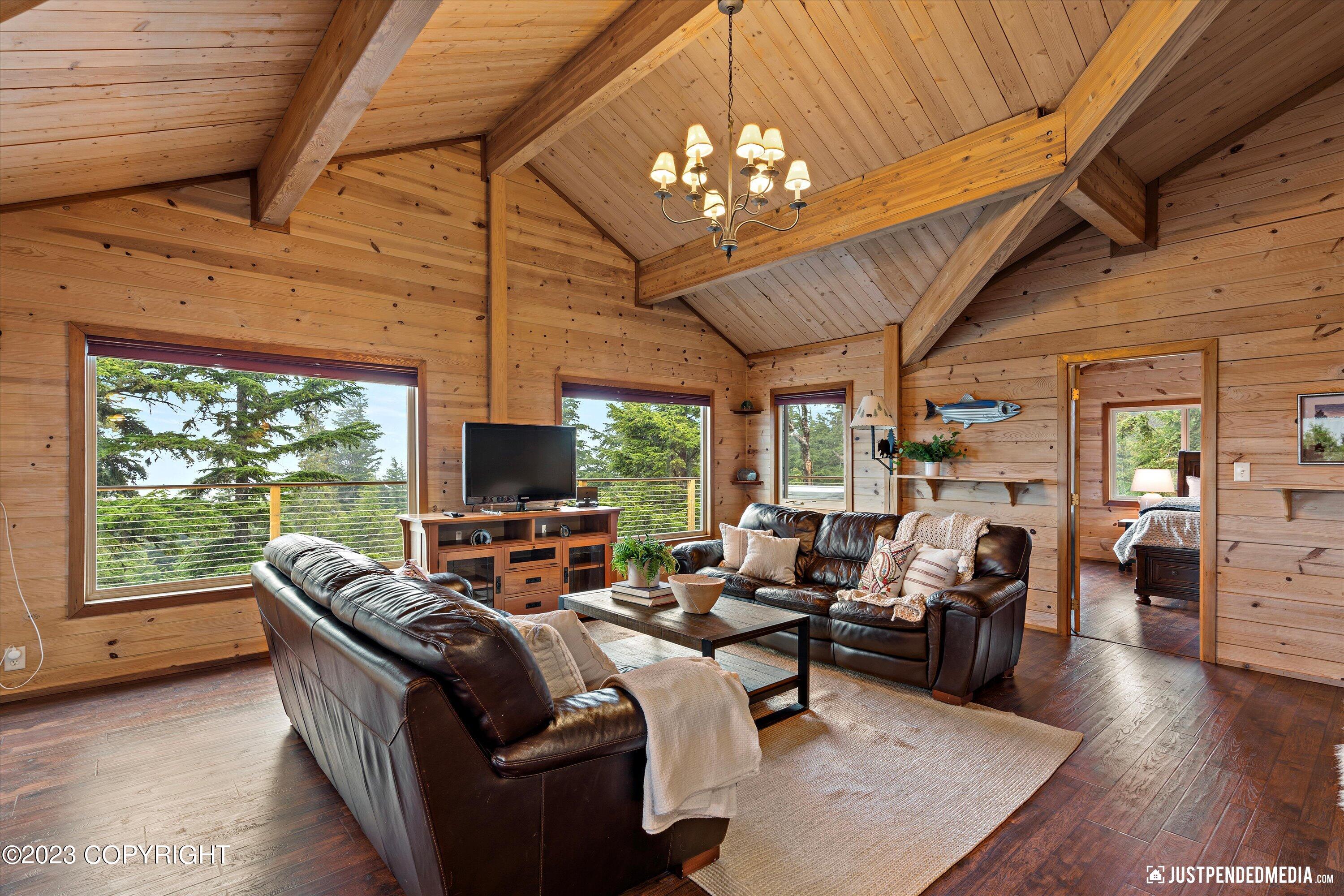 6841 Potter Heights Drive