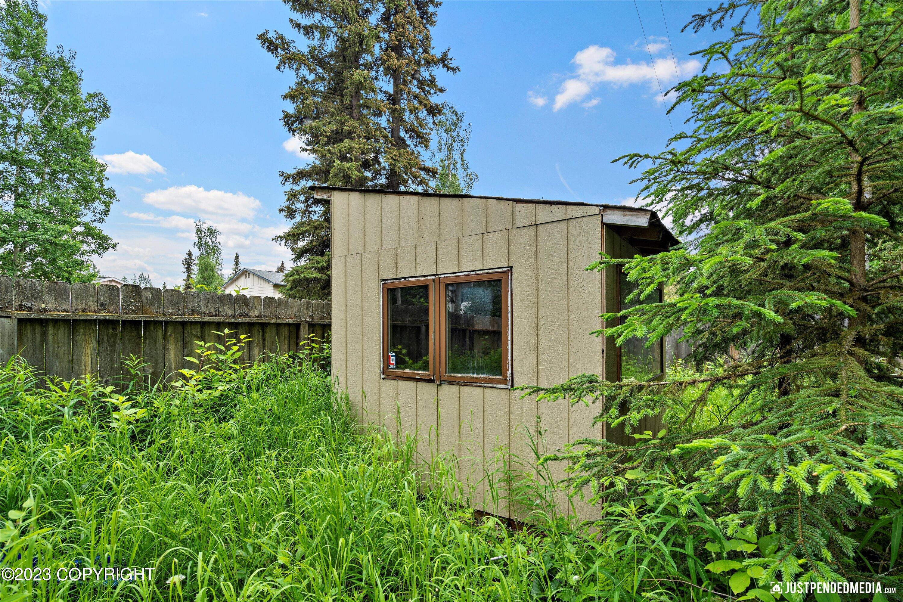 8911 Winchester Street