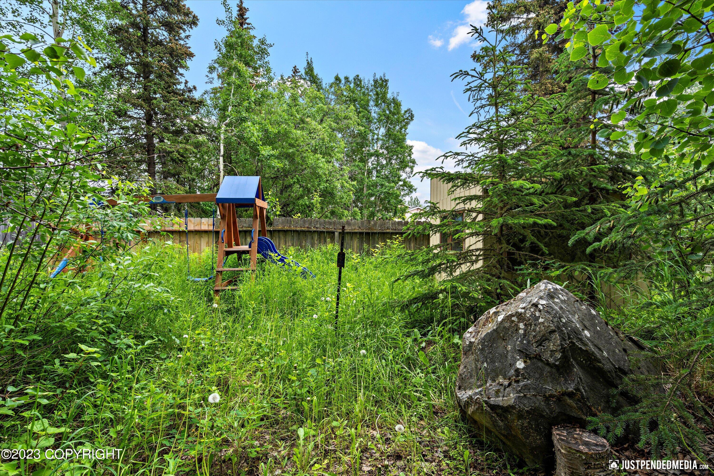 8911 Winchester Street