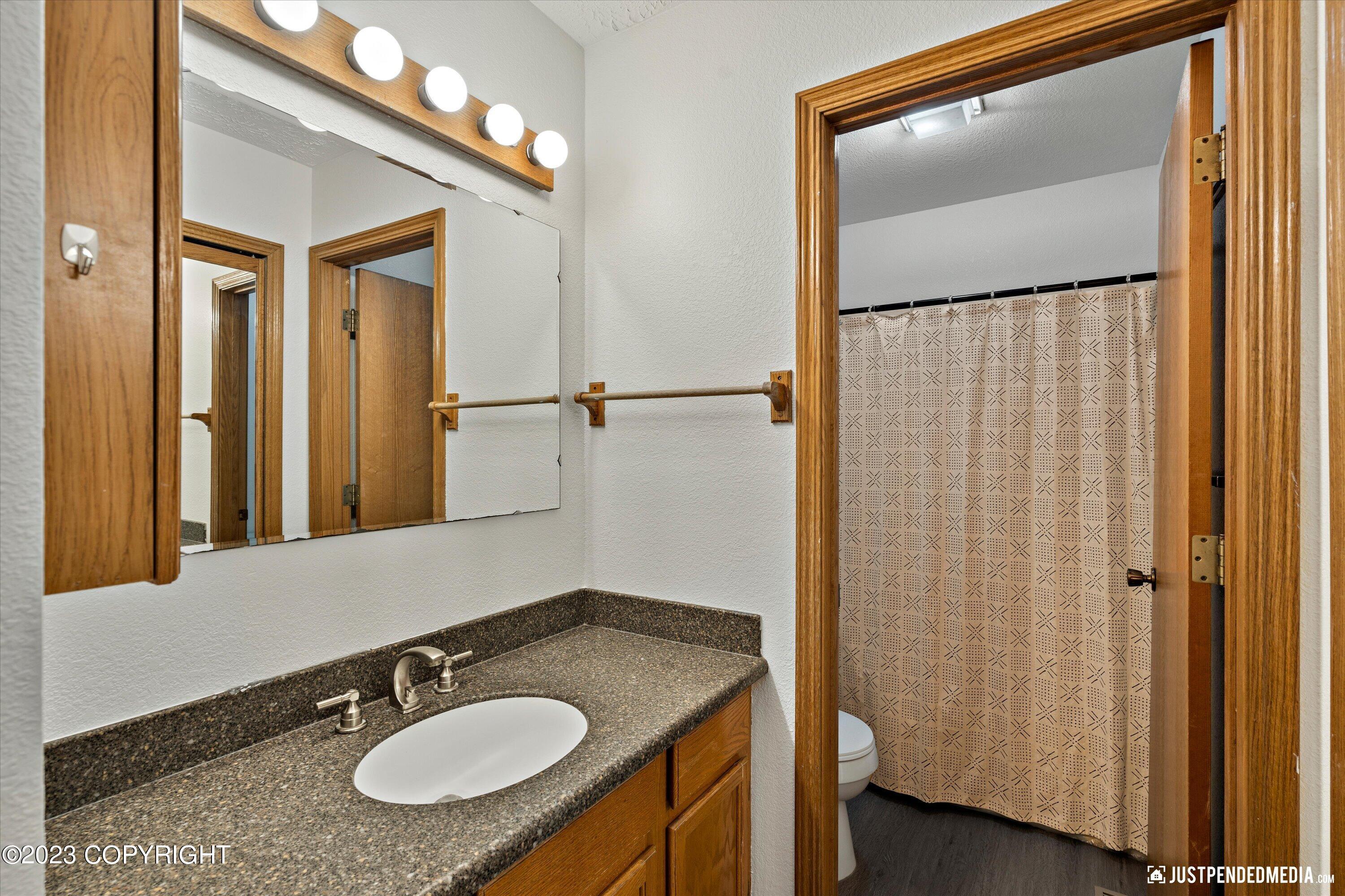 8911 Winchester Street