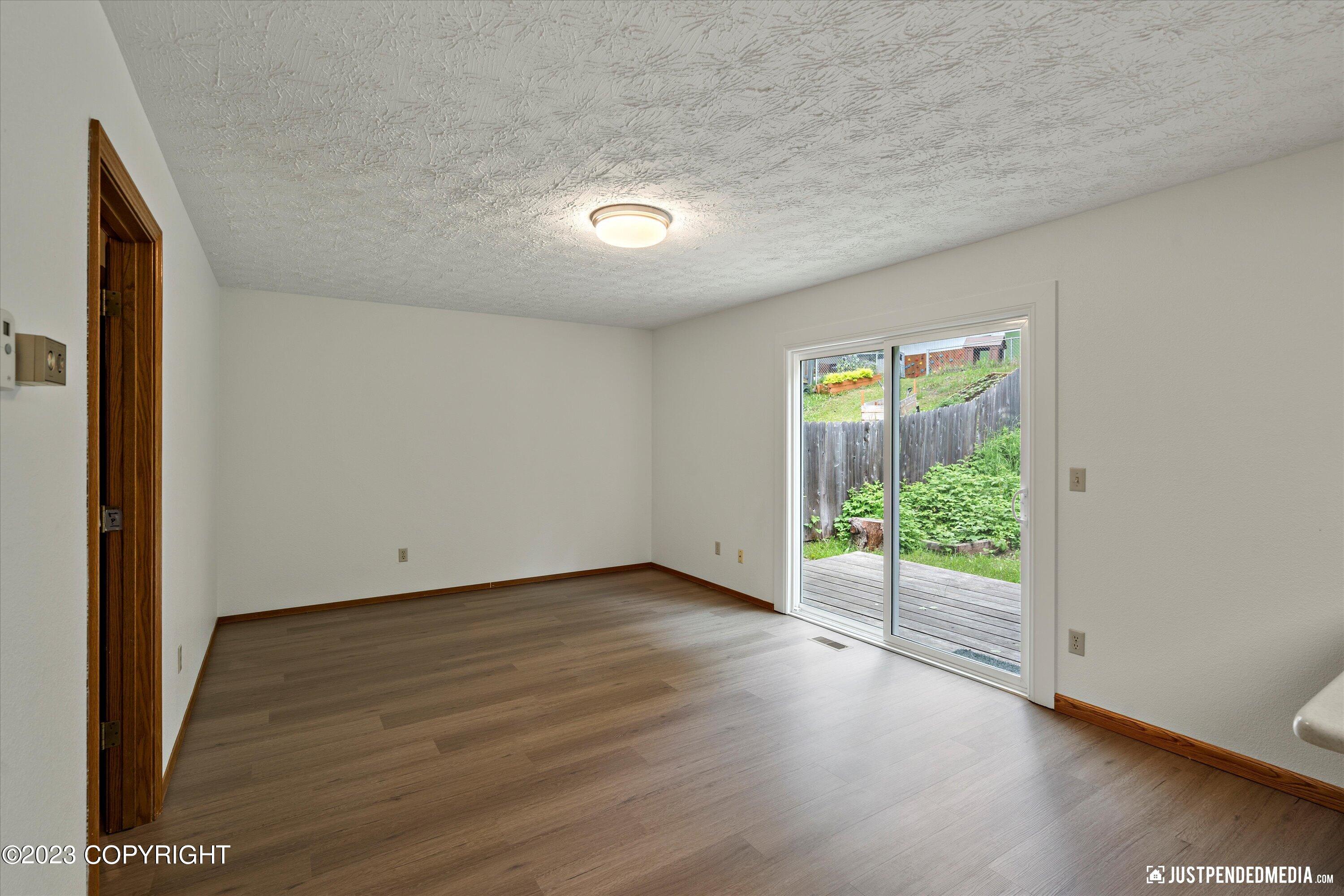 8911 Winchester Street