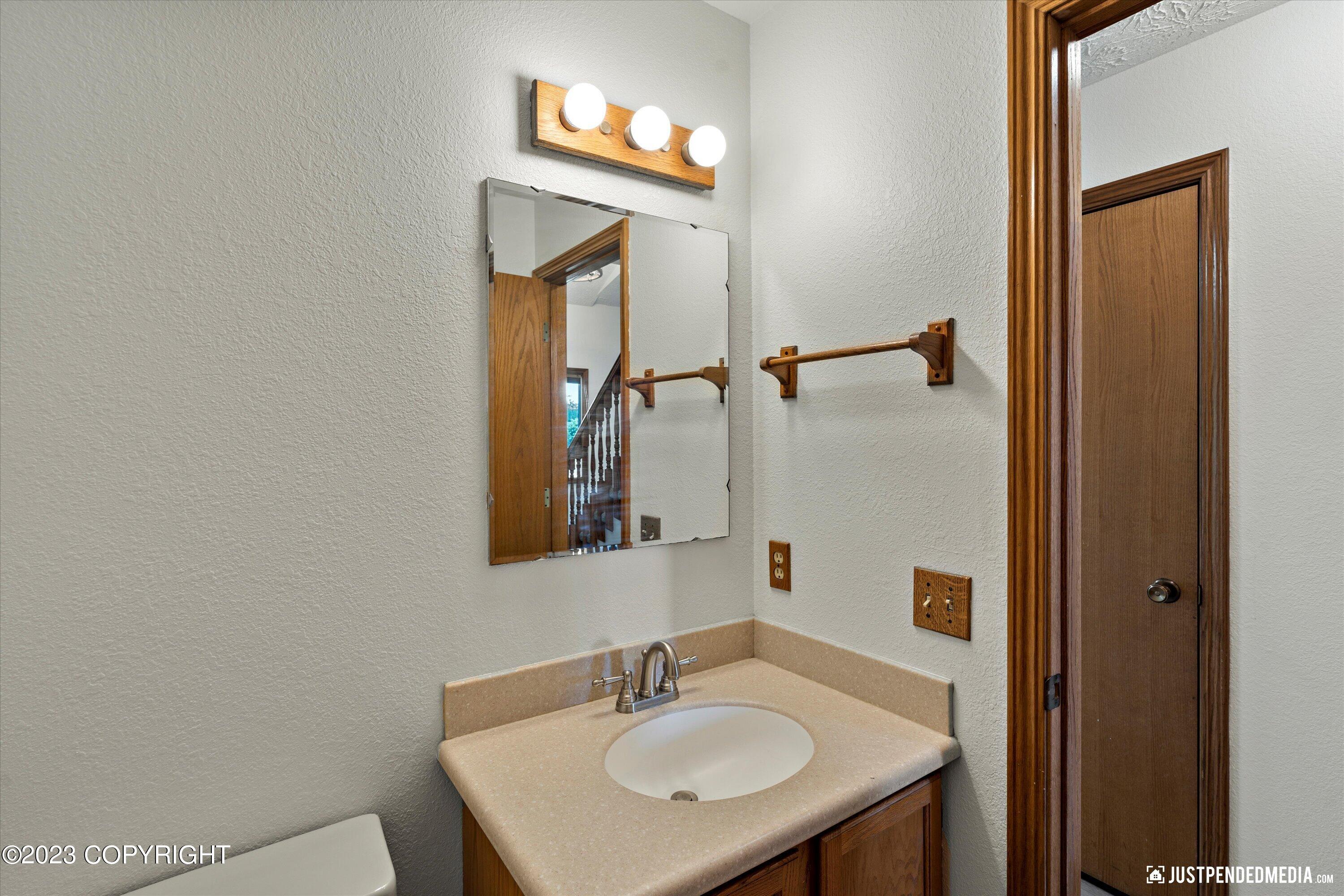 8911 Winchester Street