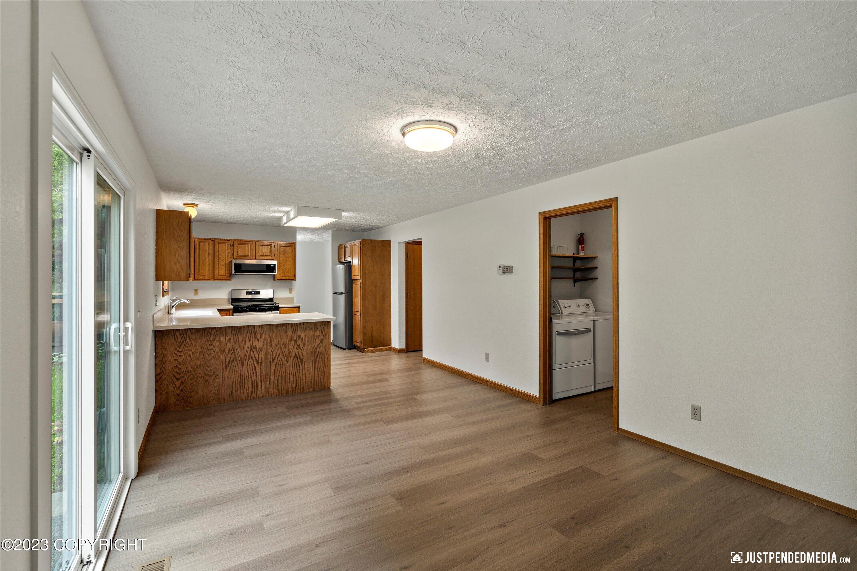 8911 Winchester Street